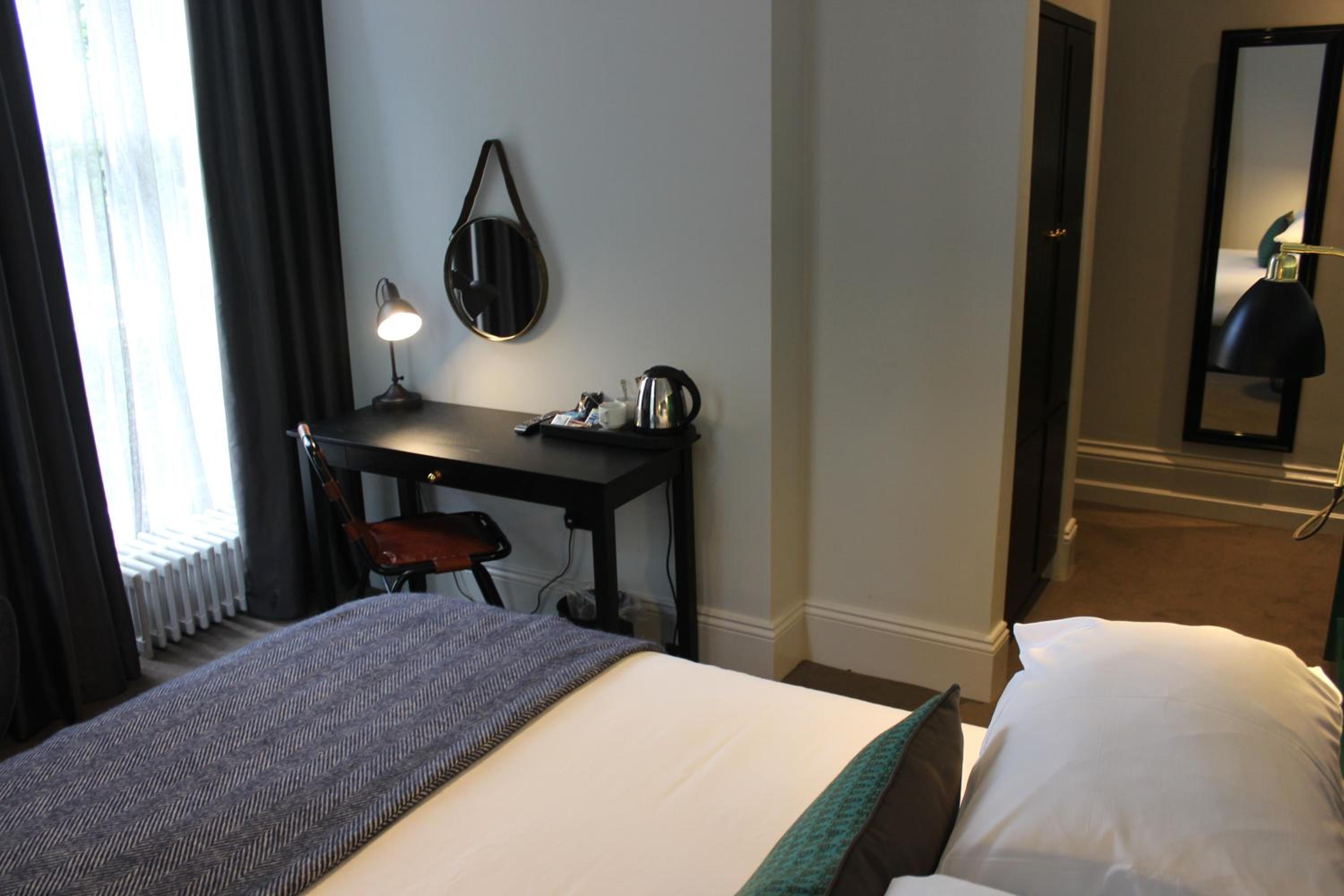 Double Room - Photo 5
