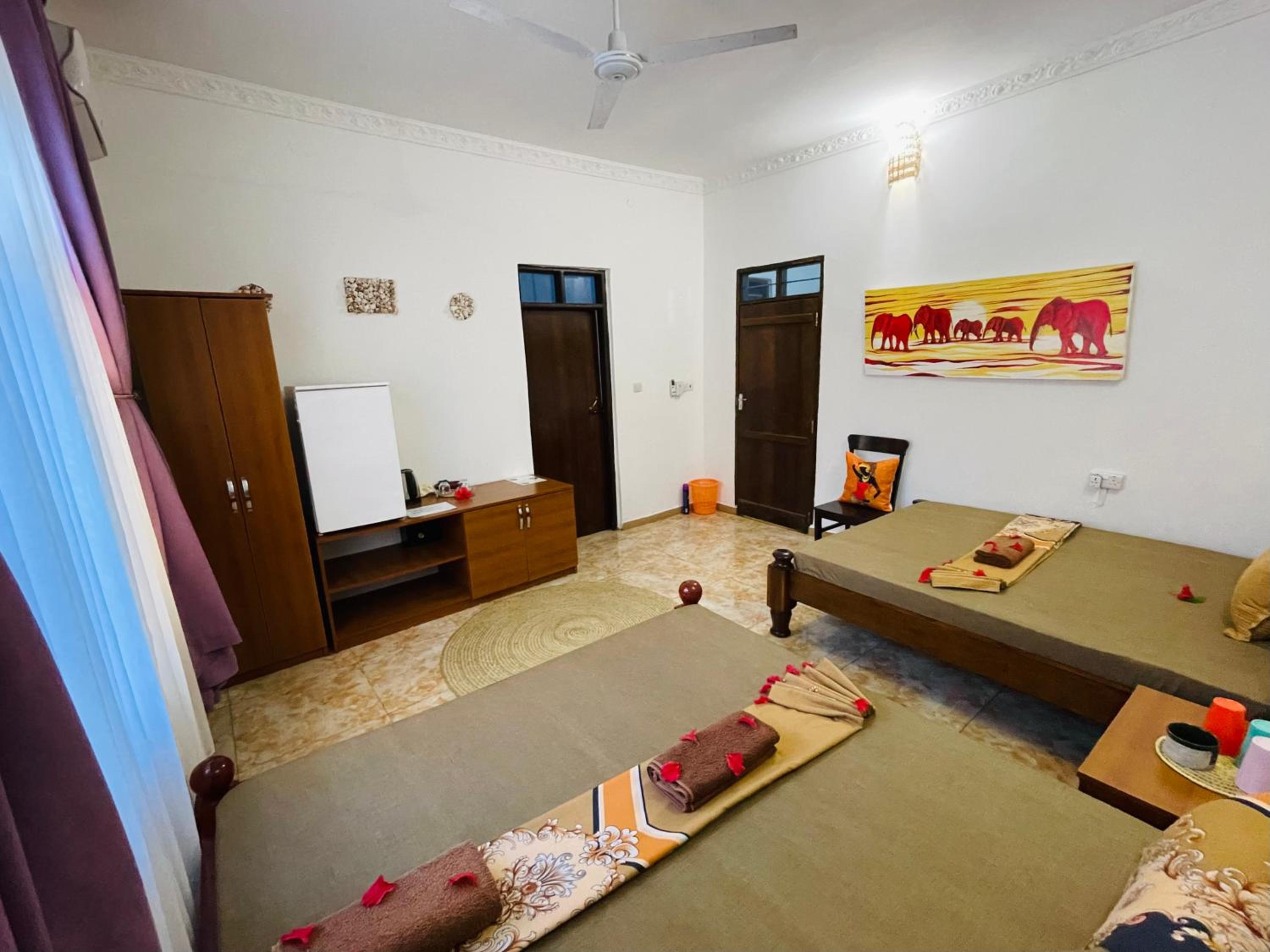 Family Room - Photo 3
