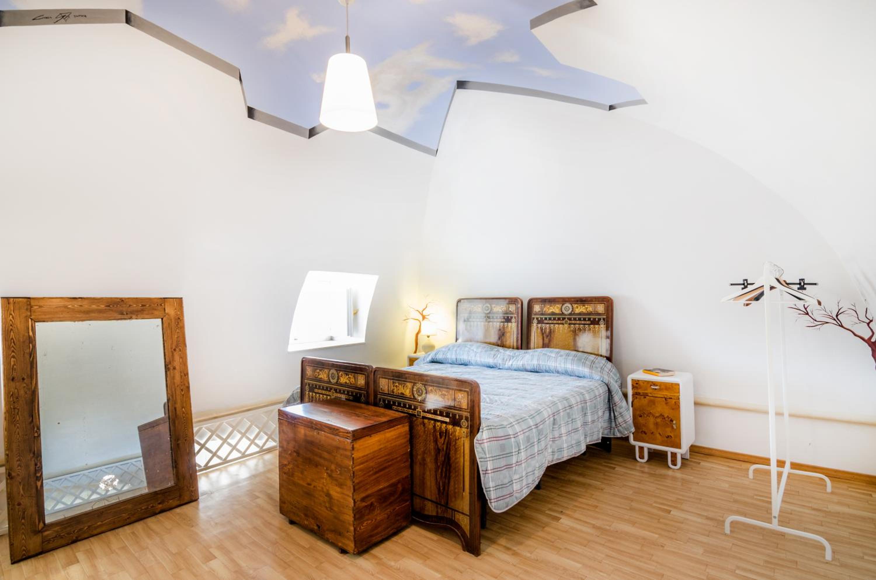  Suite with Balcony - Photo 2