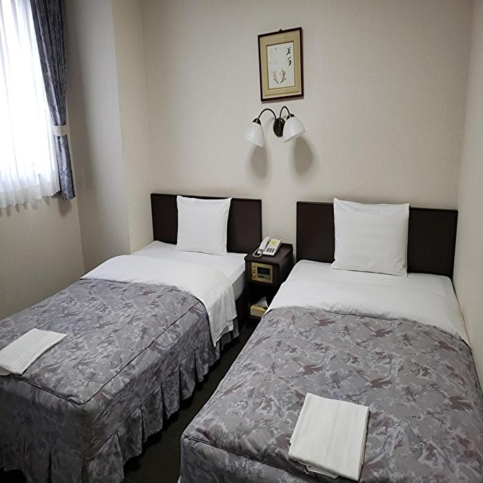 Economy Twin Room - Photo 1