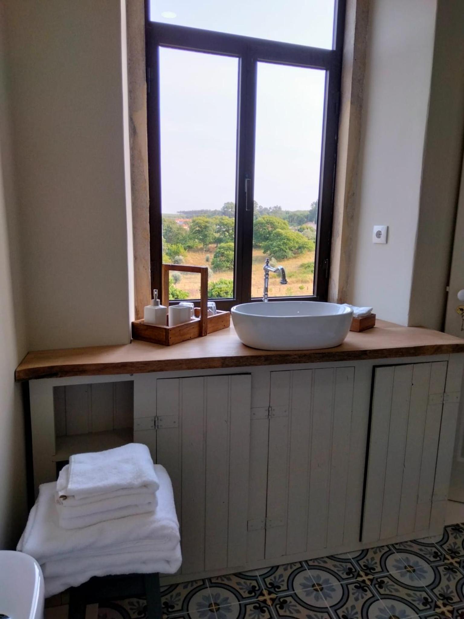 King Room with Mountain View photo 3