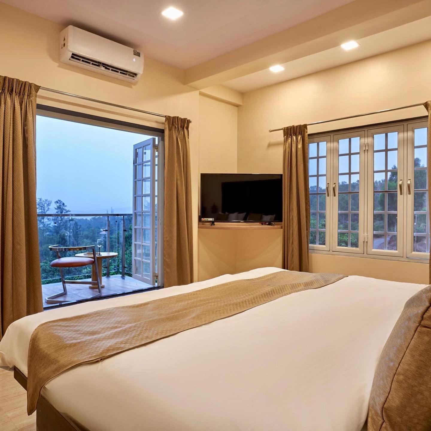 Villa photo 3