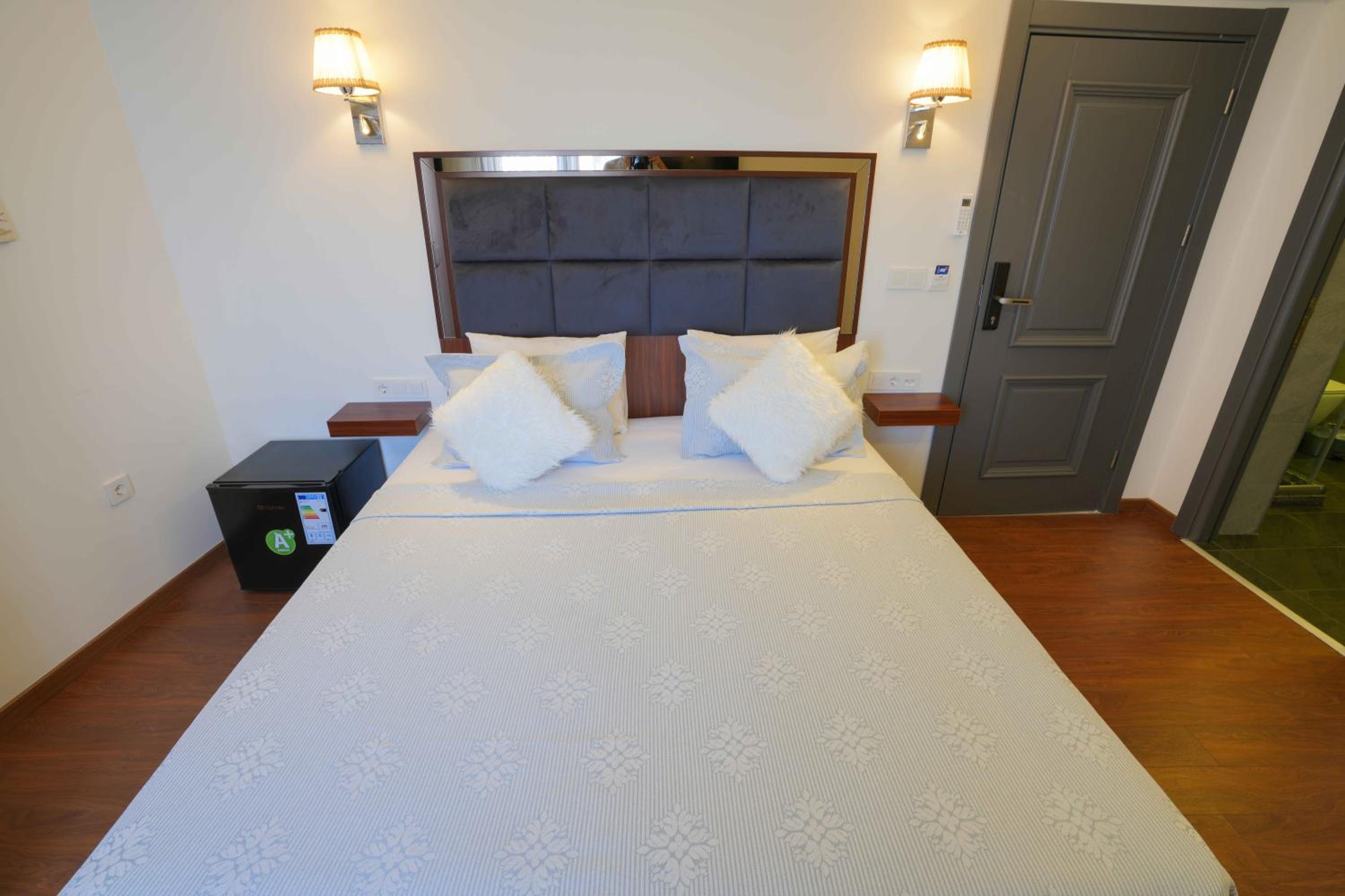 Standard Double Room photo 2