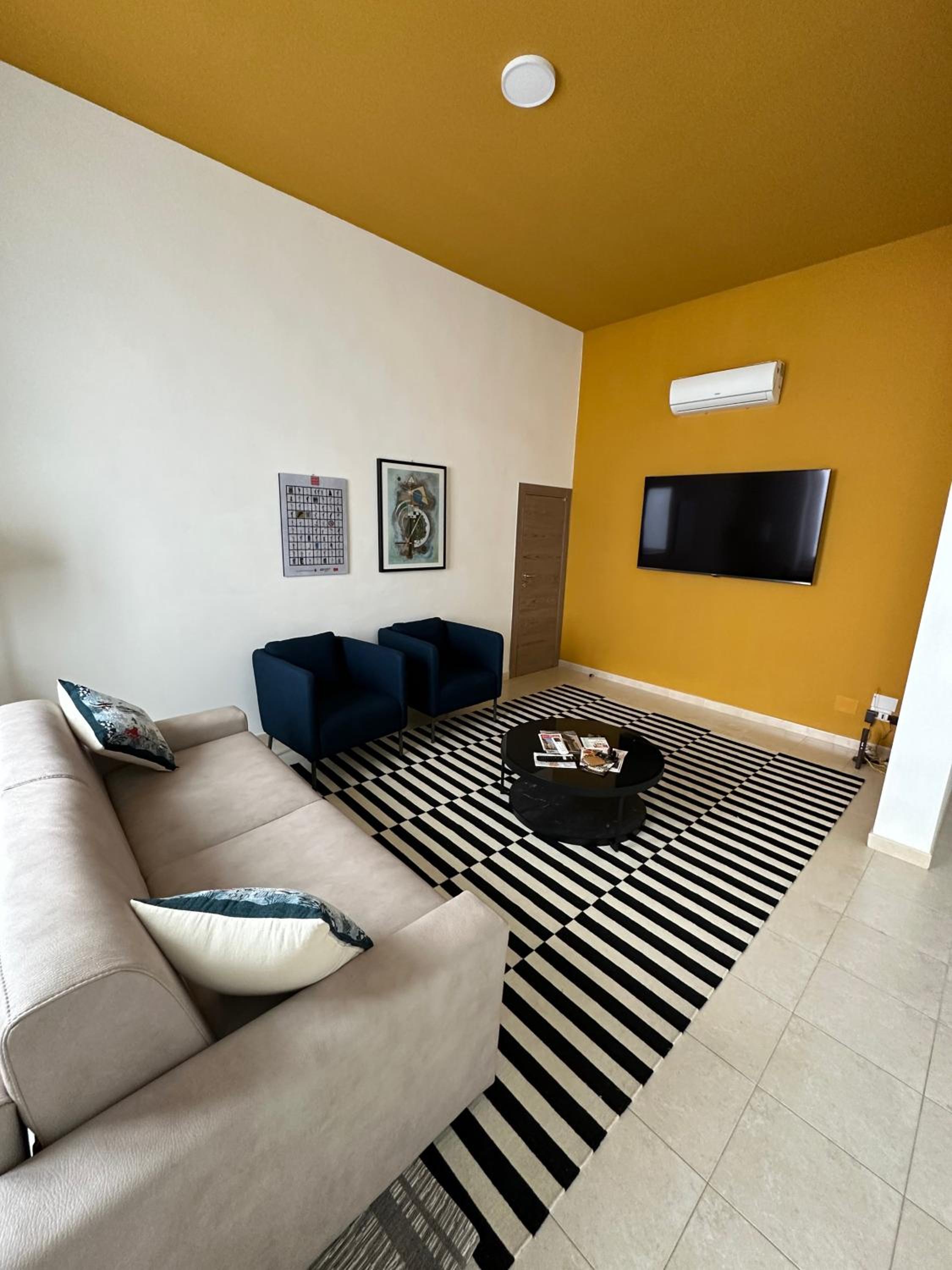 One-Bedroom House photo 3