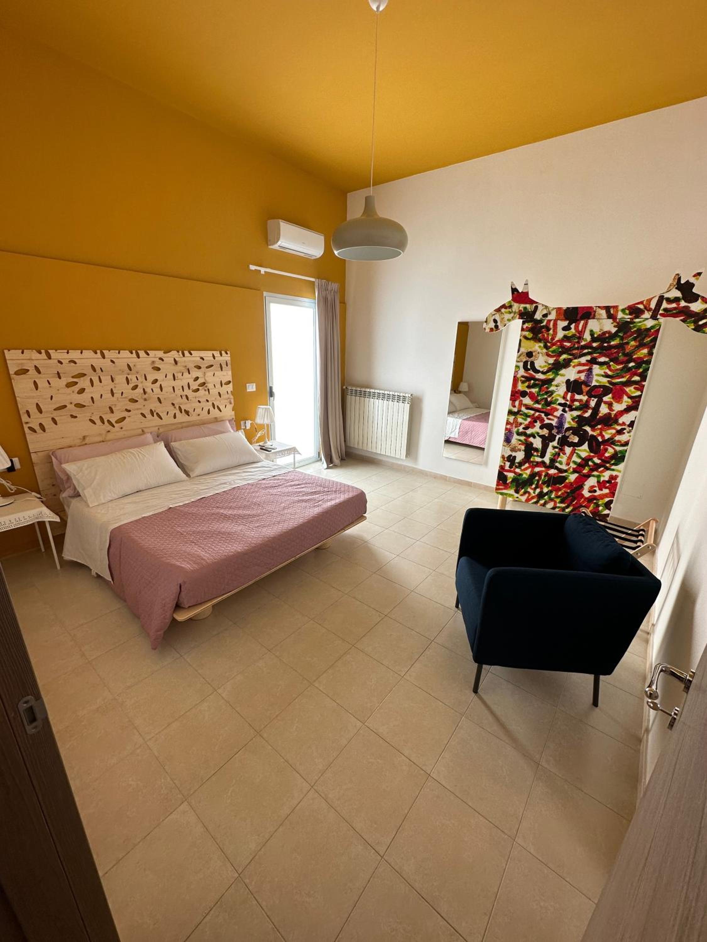 One-Bedroom House photo 1