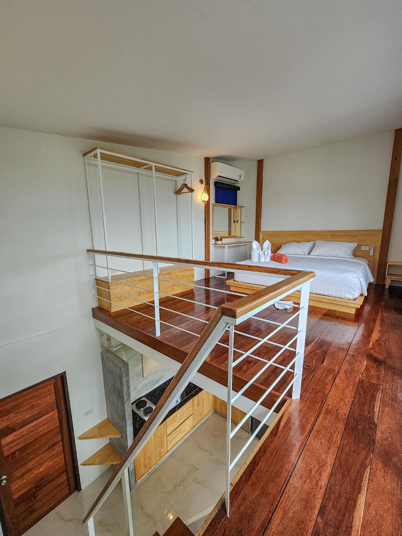 Deluxe Bungalow with Sea View - Photo 7