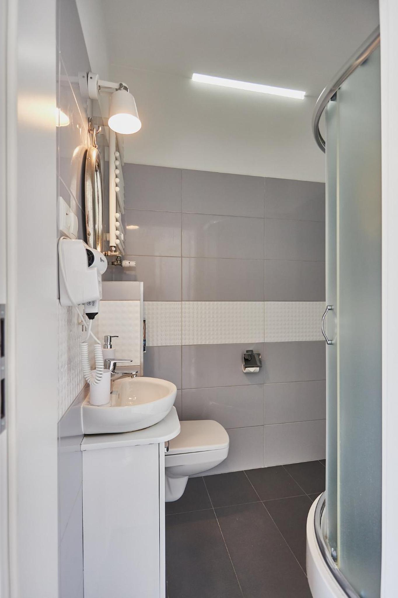 Double or Twin Room with Bathroom photo 3