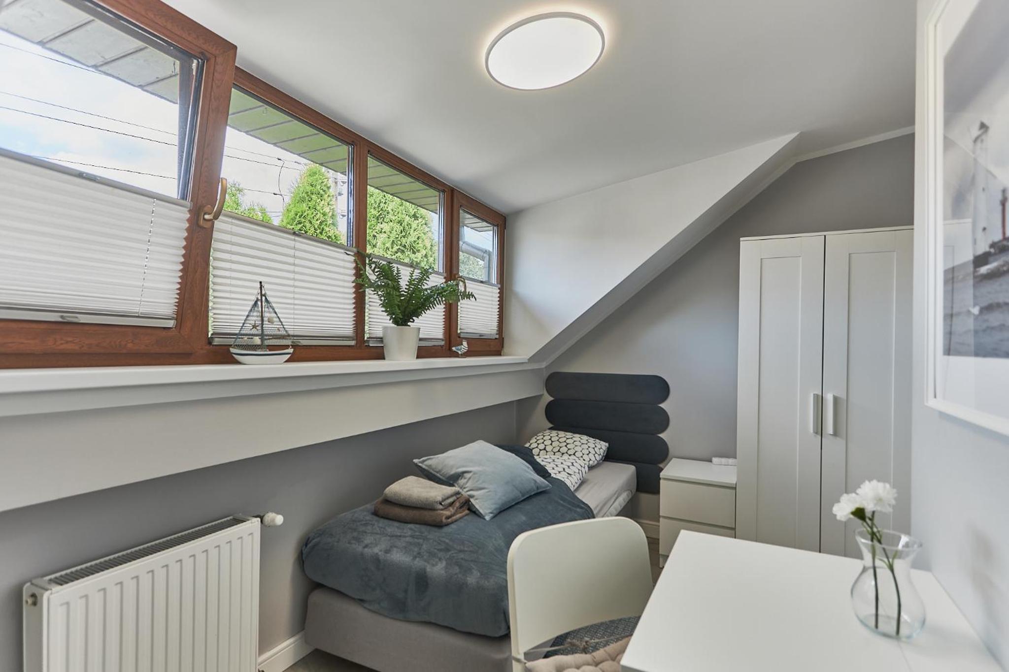 Single Room photo 3