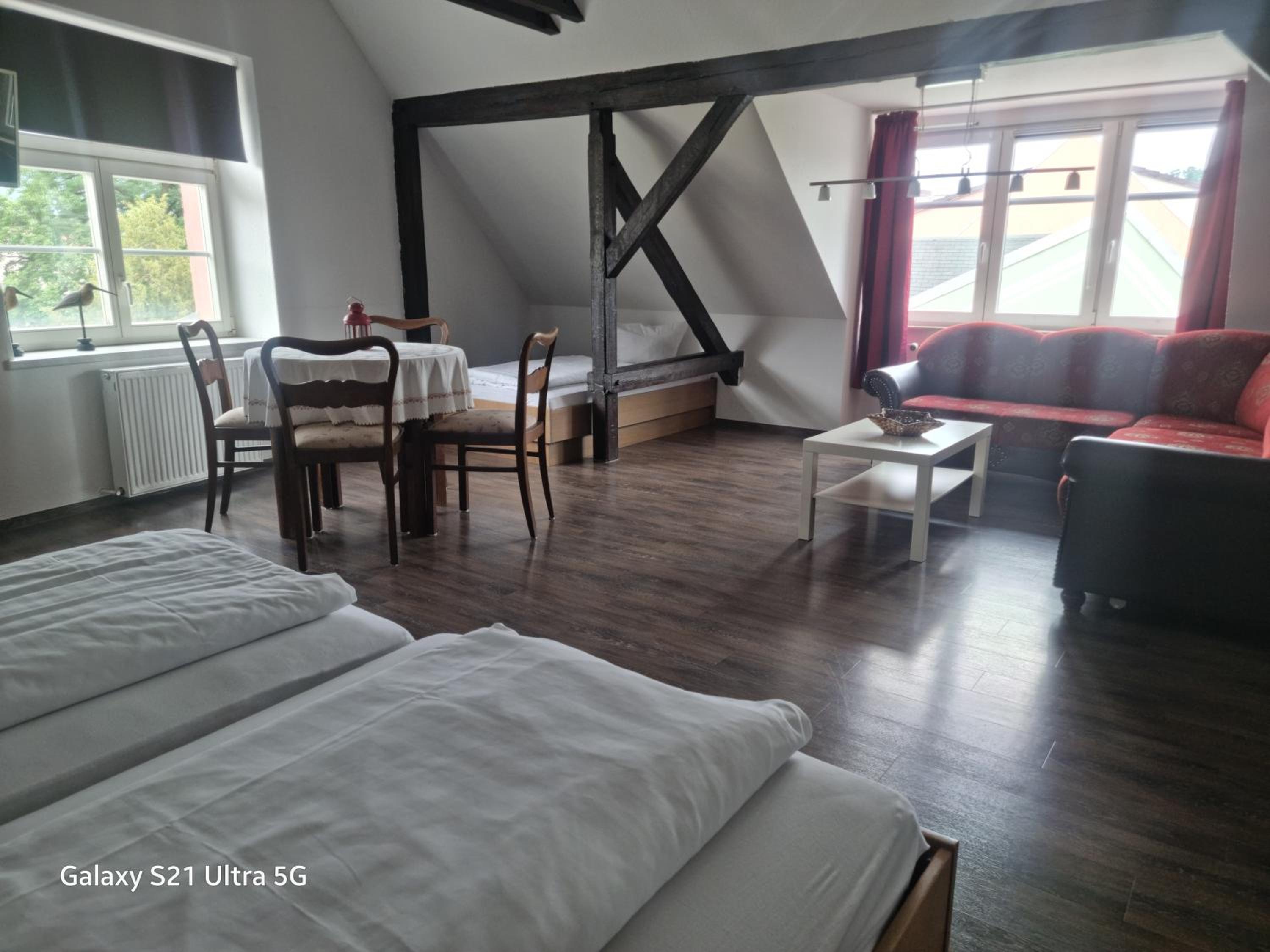 Basic Triple Room photo 2