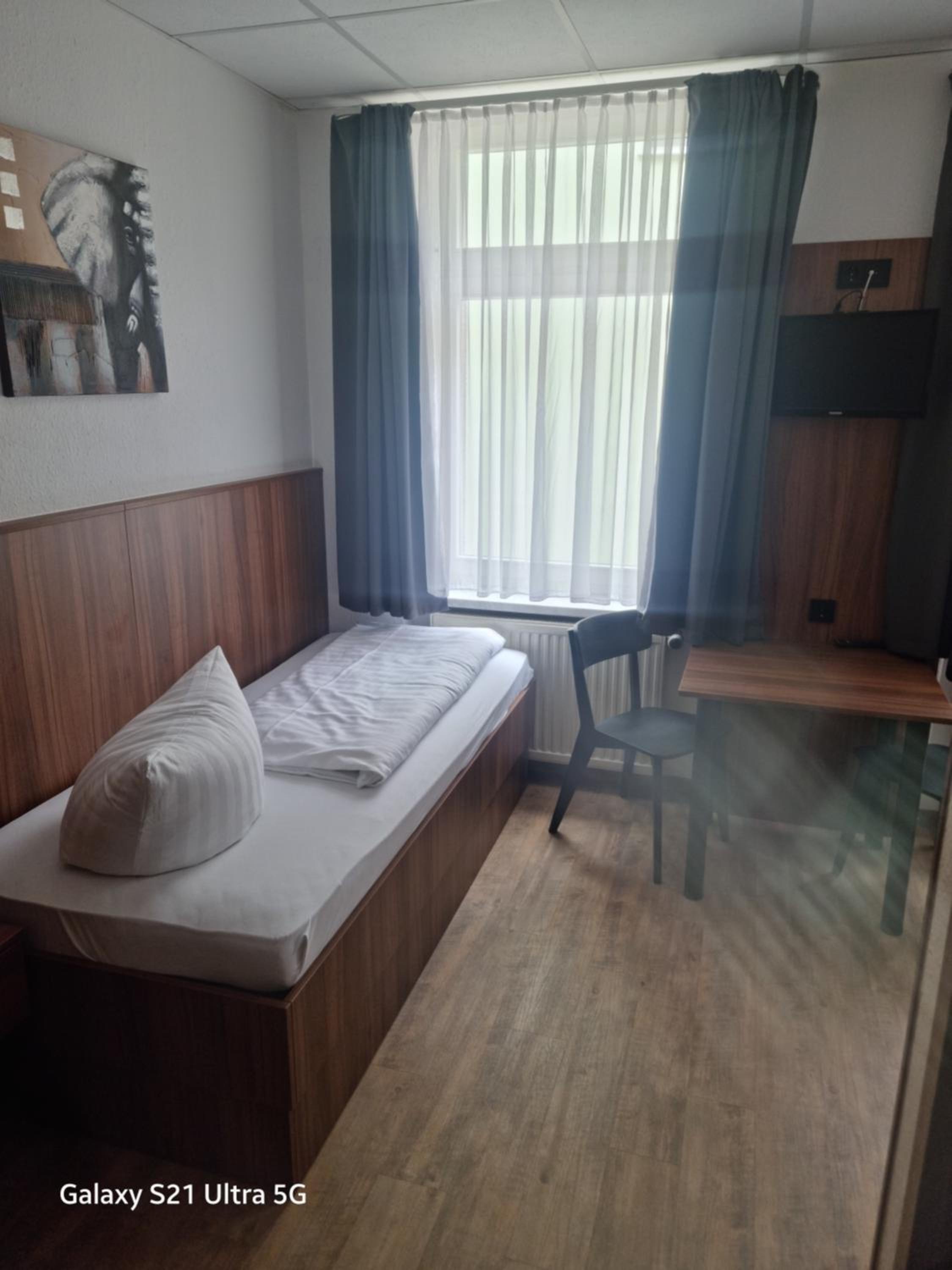Standard Twin Room photo 3