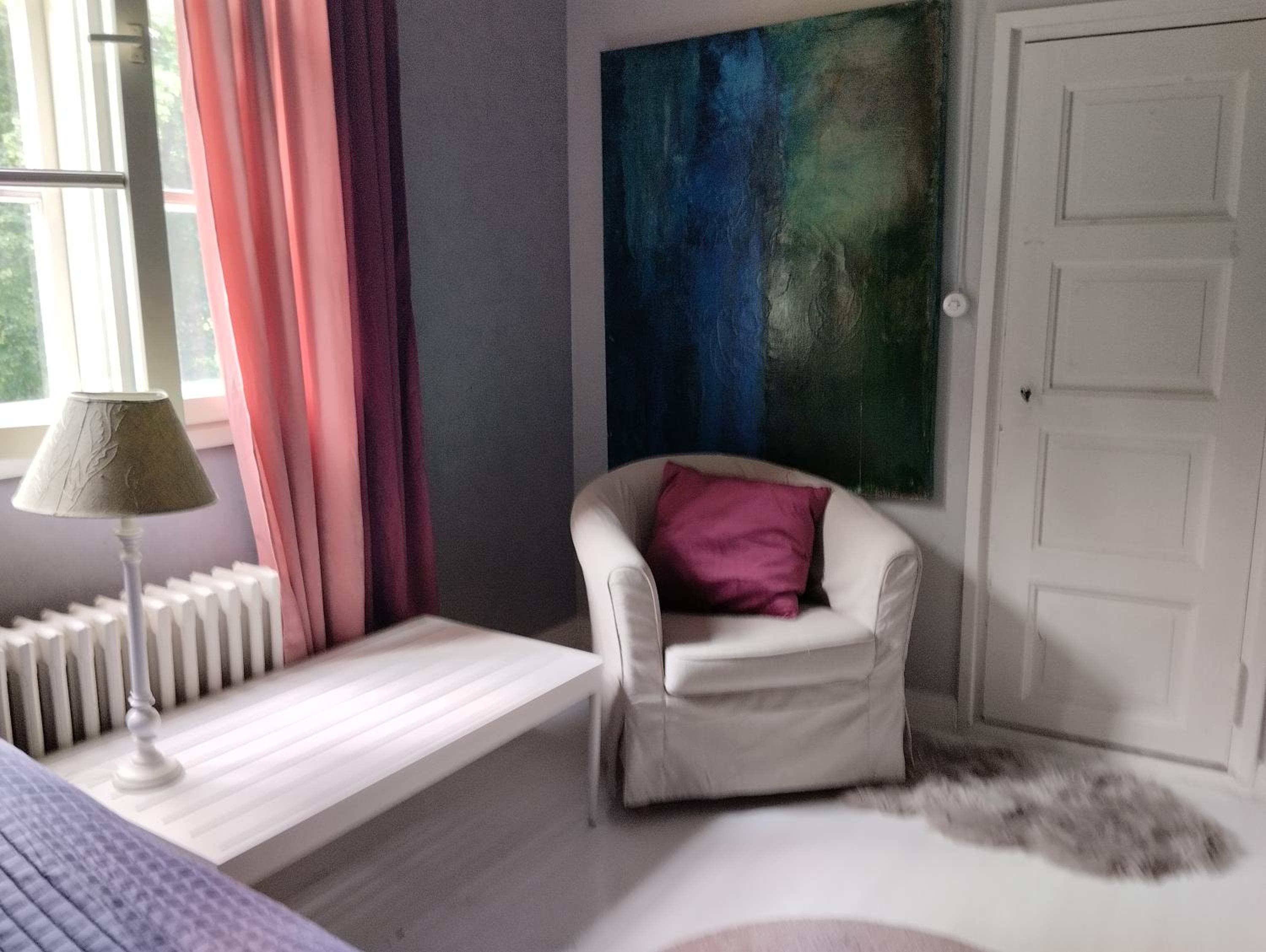 Small Double Room photo 3