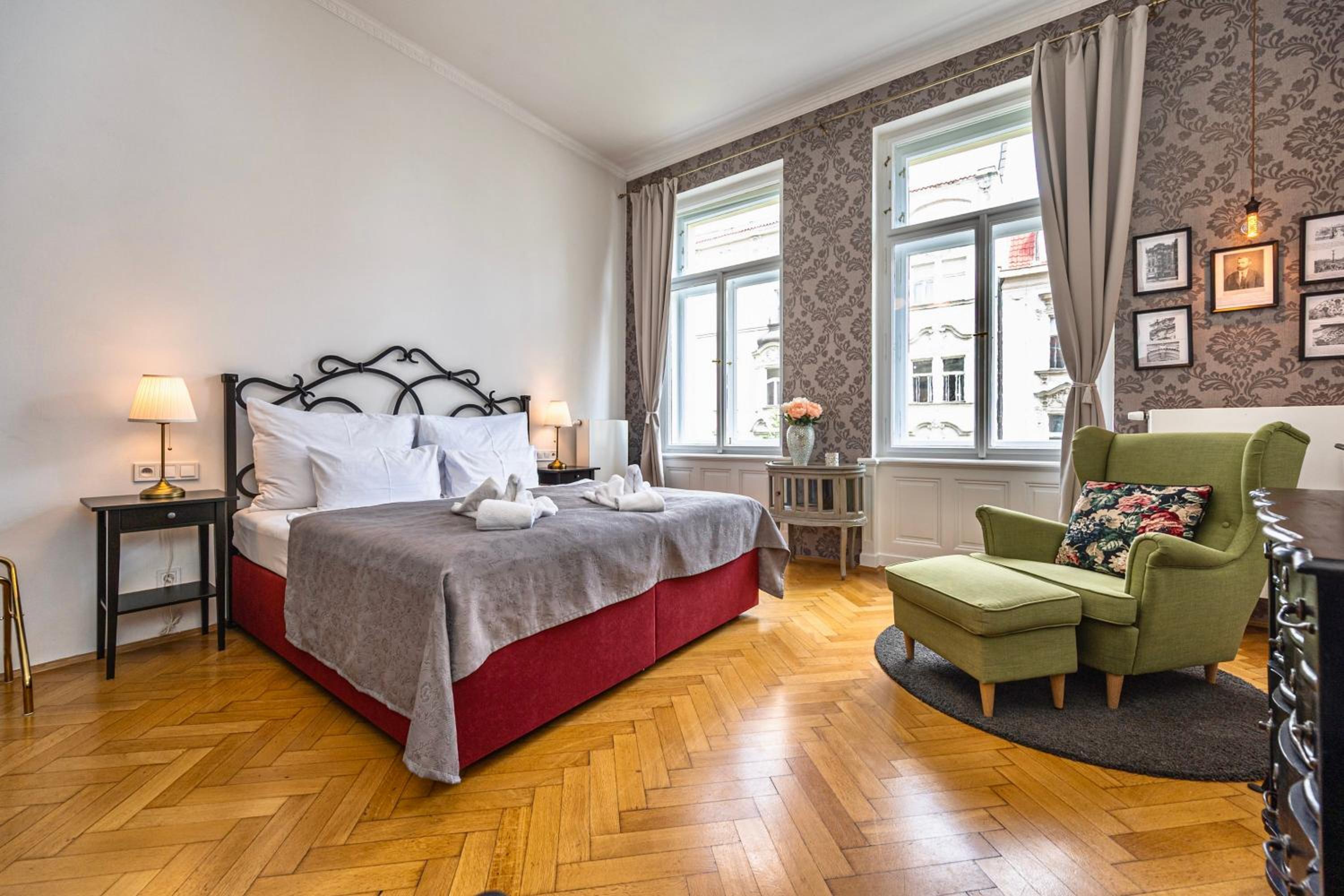 One-Bedroom Apartment - The Old Town Square