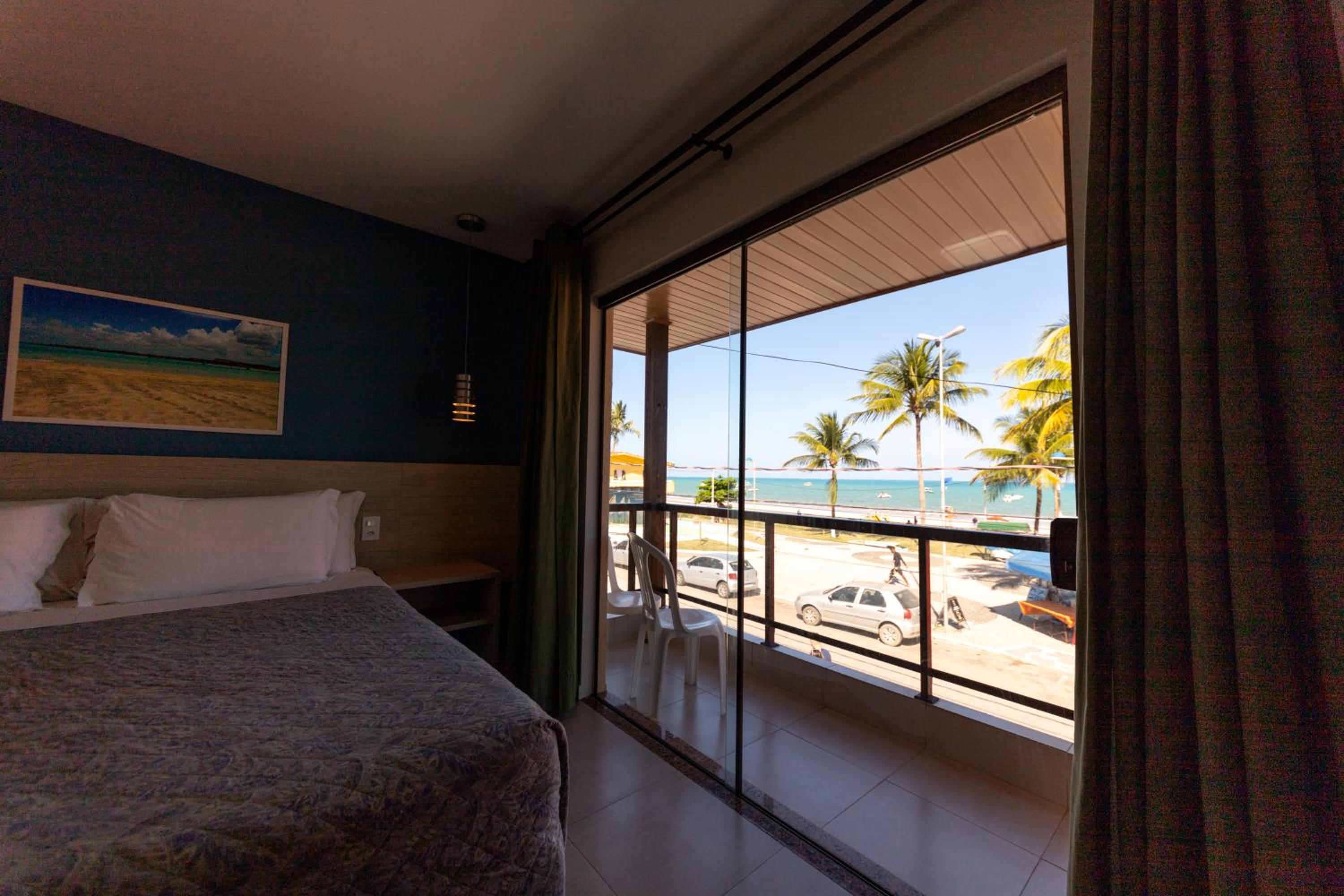 Double Room with Balcony and Sea View photo 2