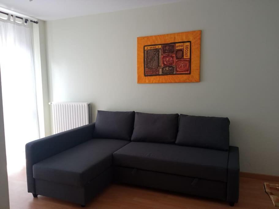 One-Bedroom Apartment photo 2