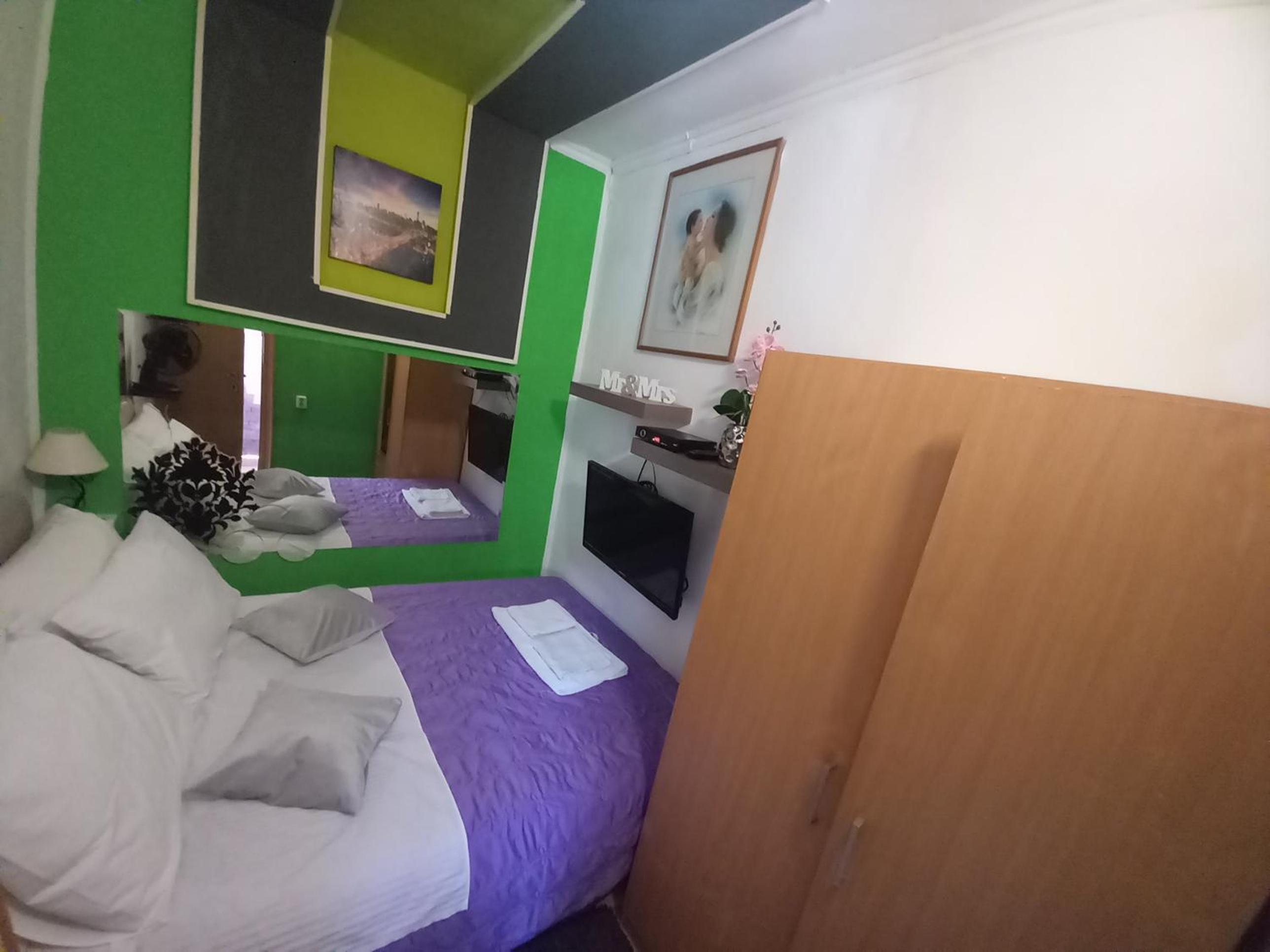 Two-Bedroom Apartment - Photo 29