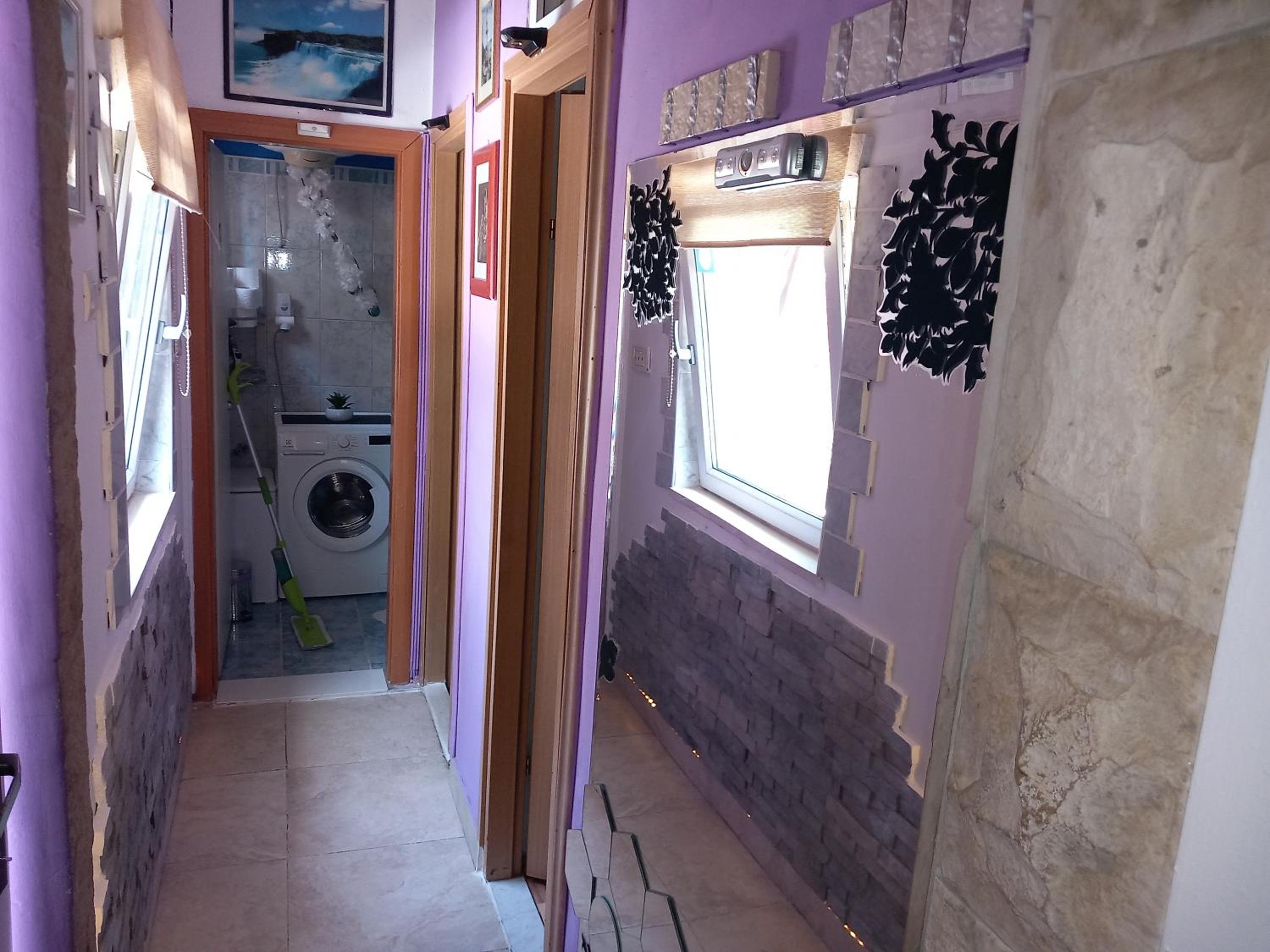 Two-Bedroom Apartment - Photo 21