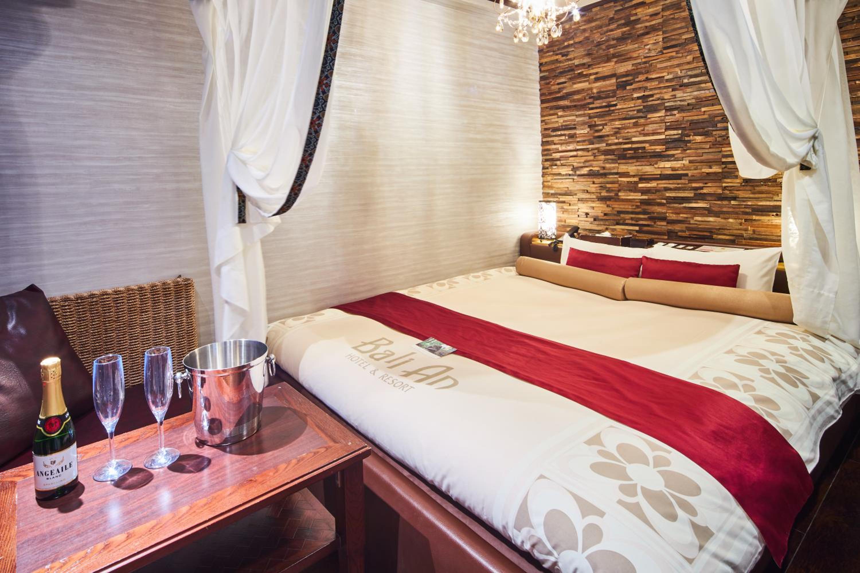 Standard Double Room - Single Use photo 1