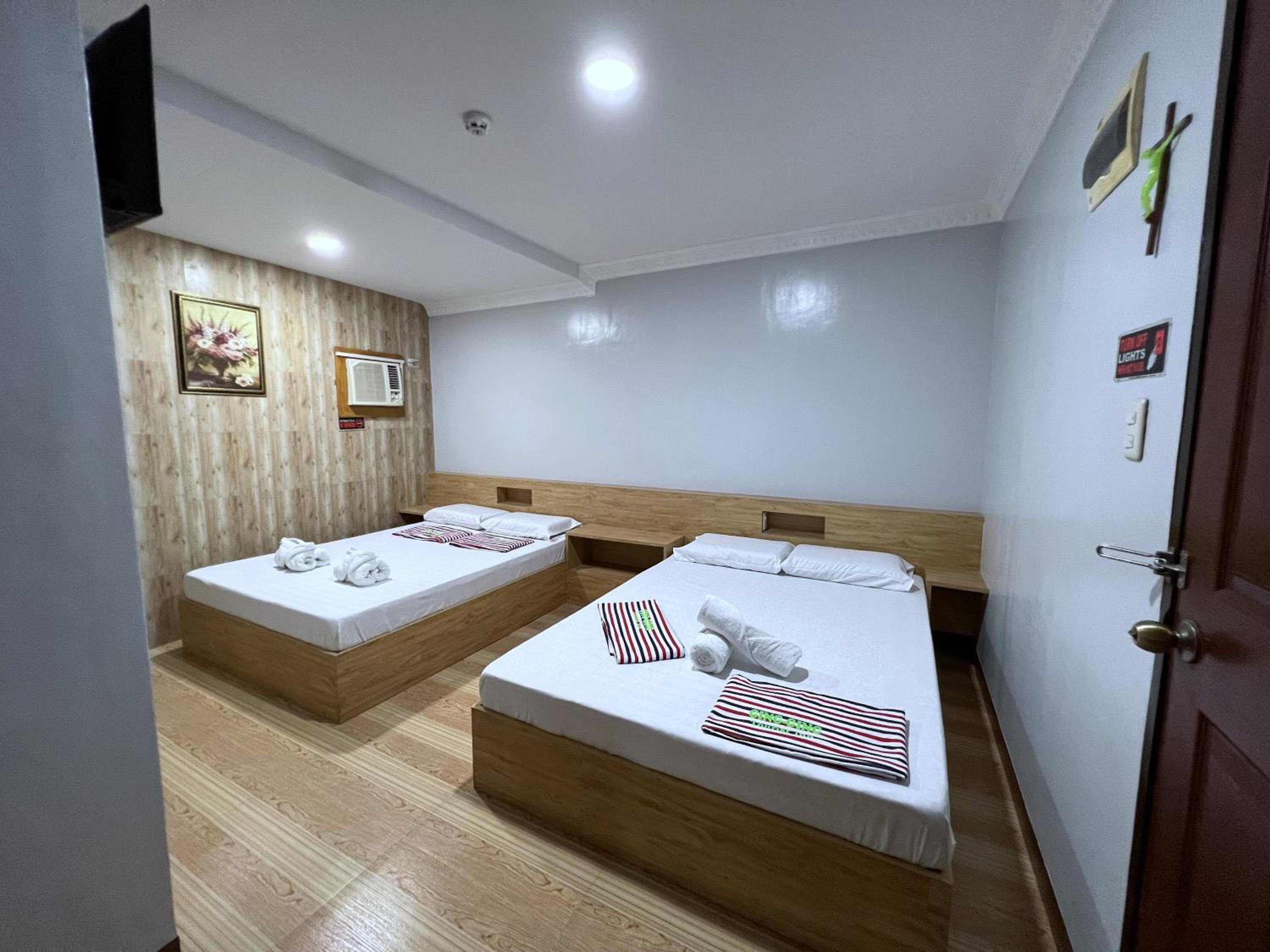 Economy Twin Room - Photo 2