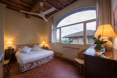 Standard One-Bedroom Apartment (4 Adults) photo 2