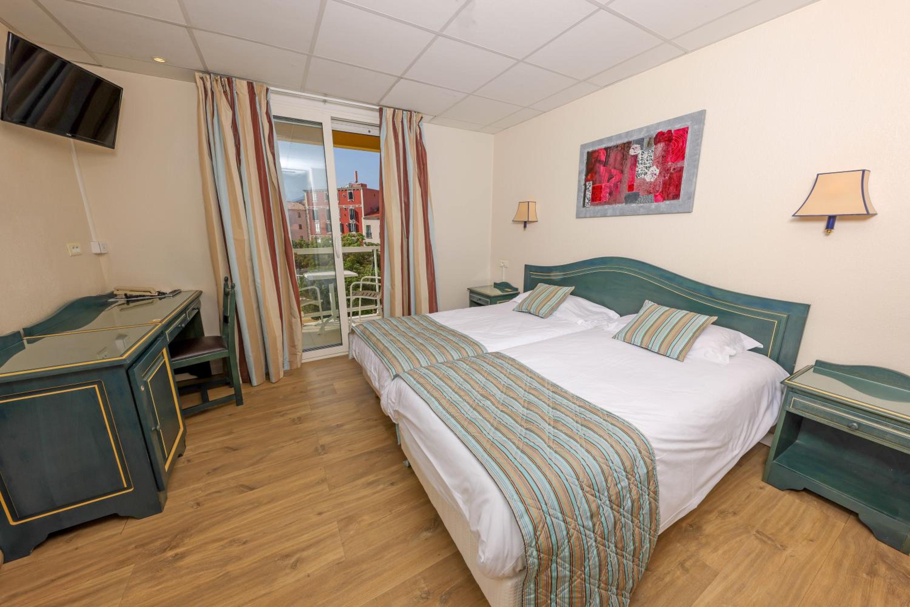 Standard Twin Room with Garden View photo 1
