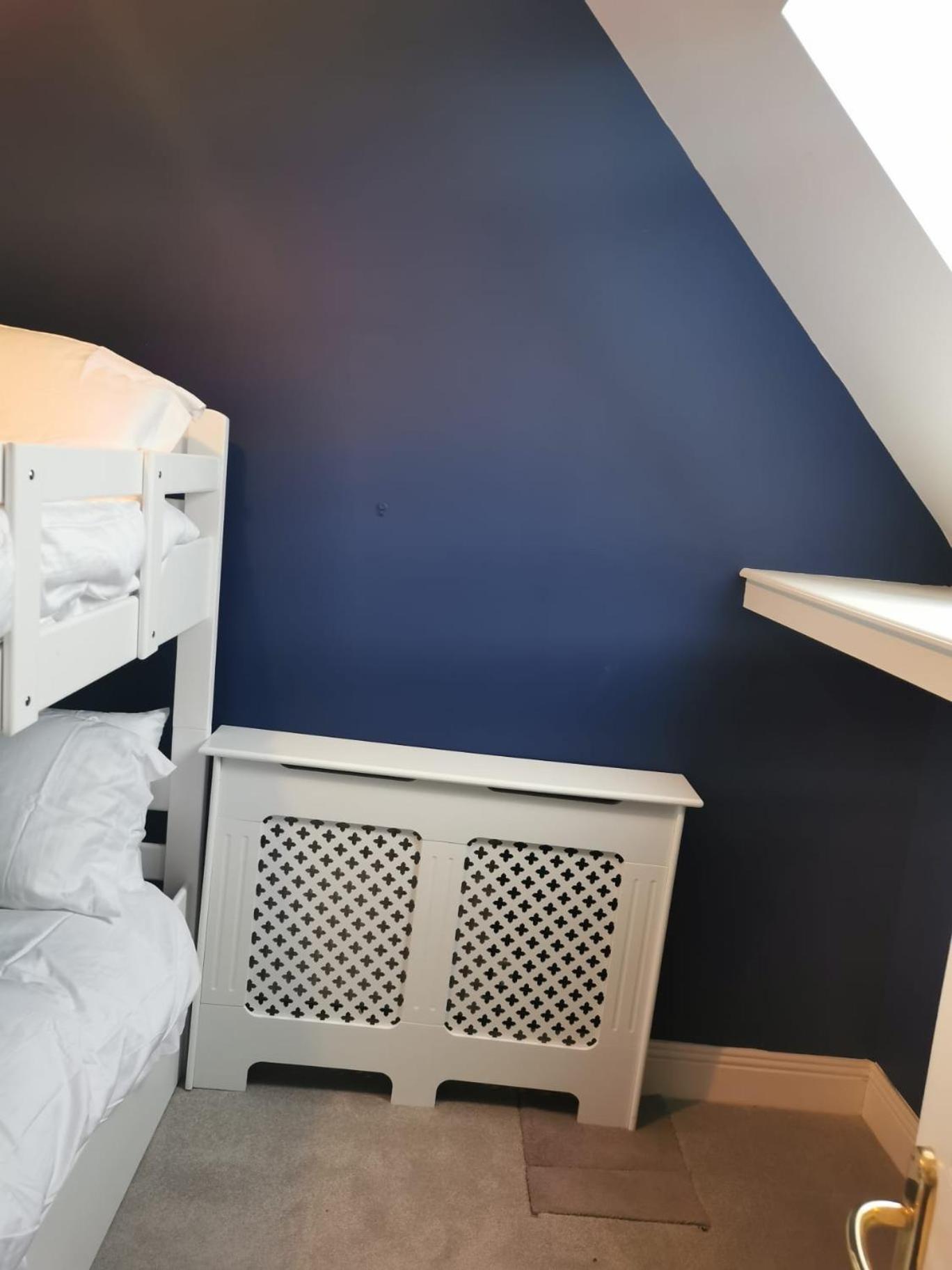 Four-Bedroom House - Photo 18