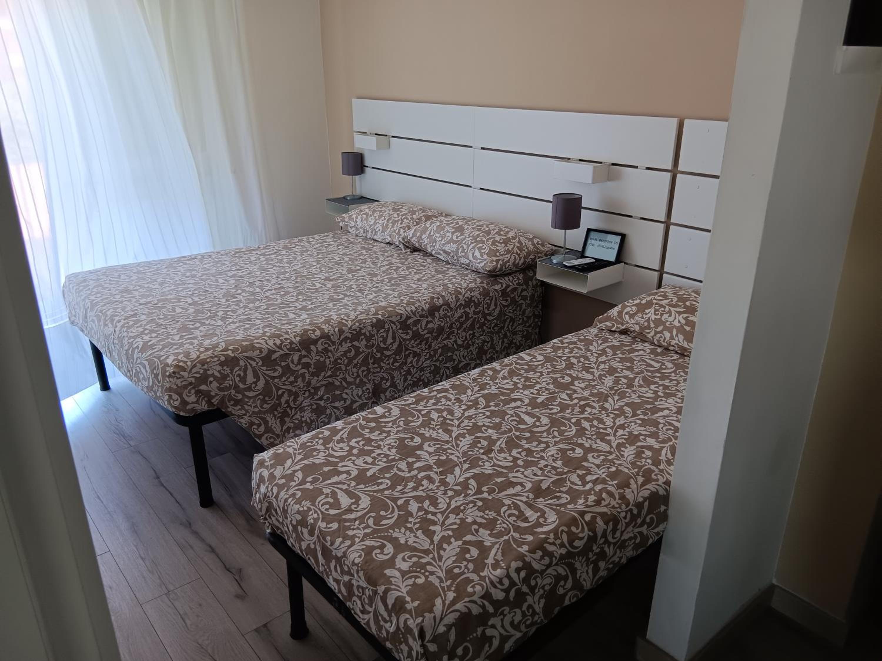 Double Room with Private External Bathroom