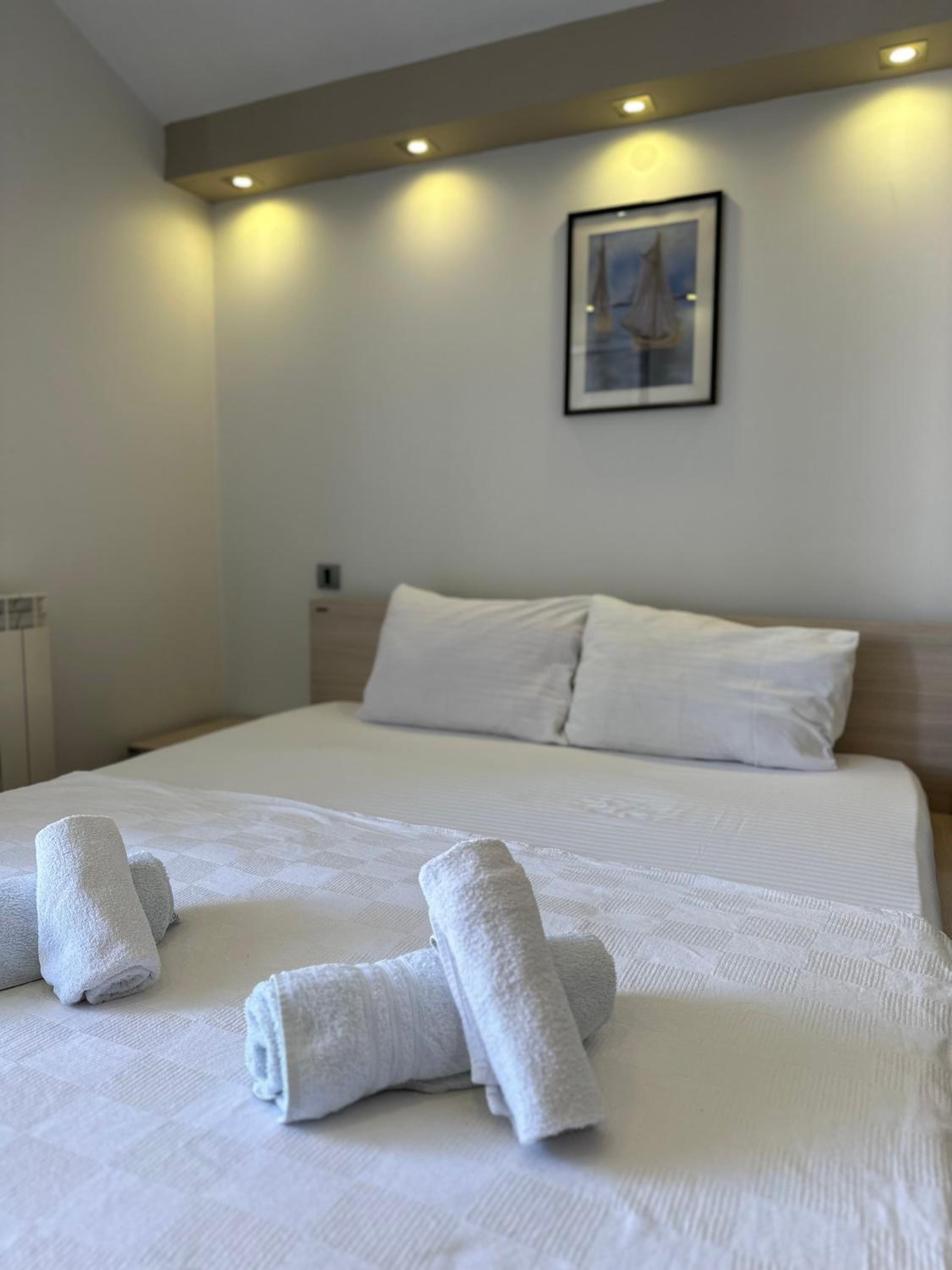 Small Double Room photo 1