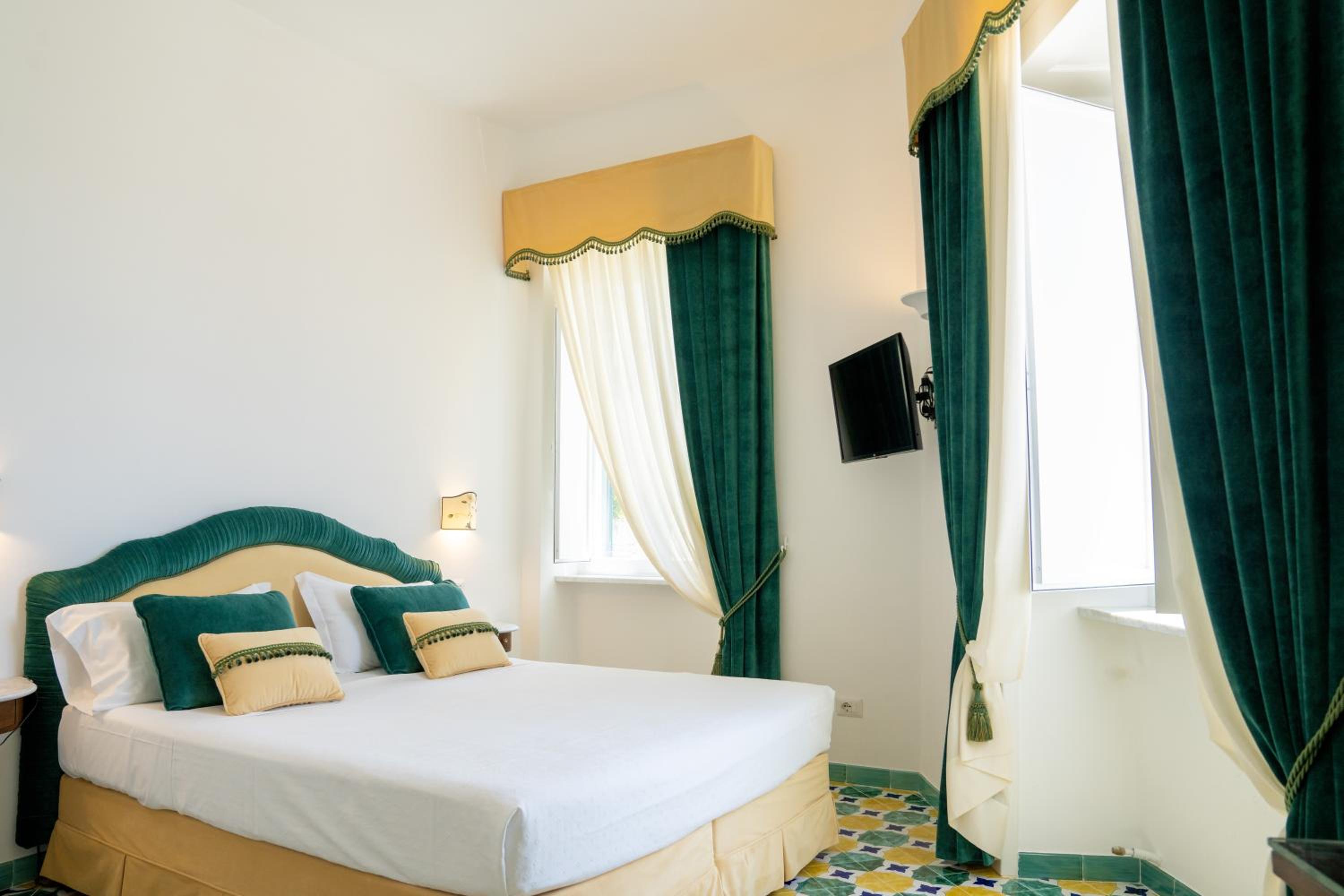 Two-Bedroom Suite - Photo 1