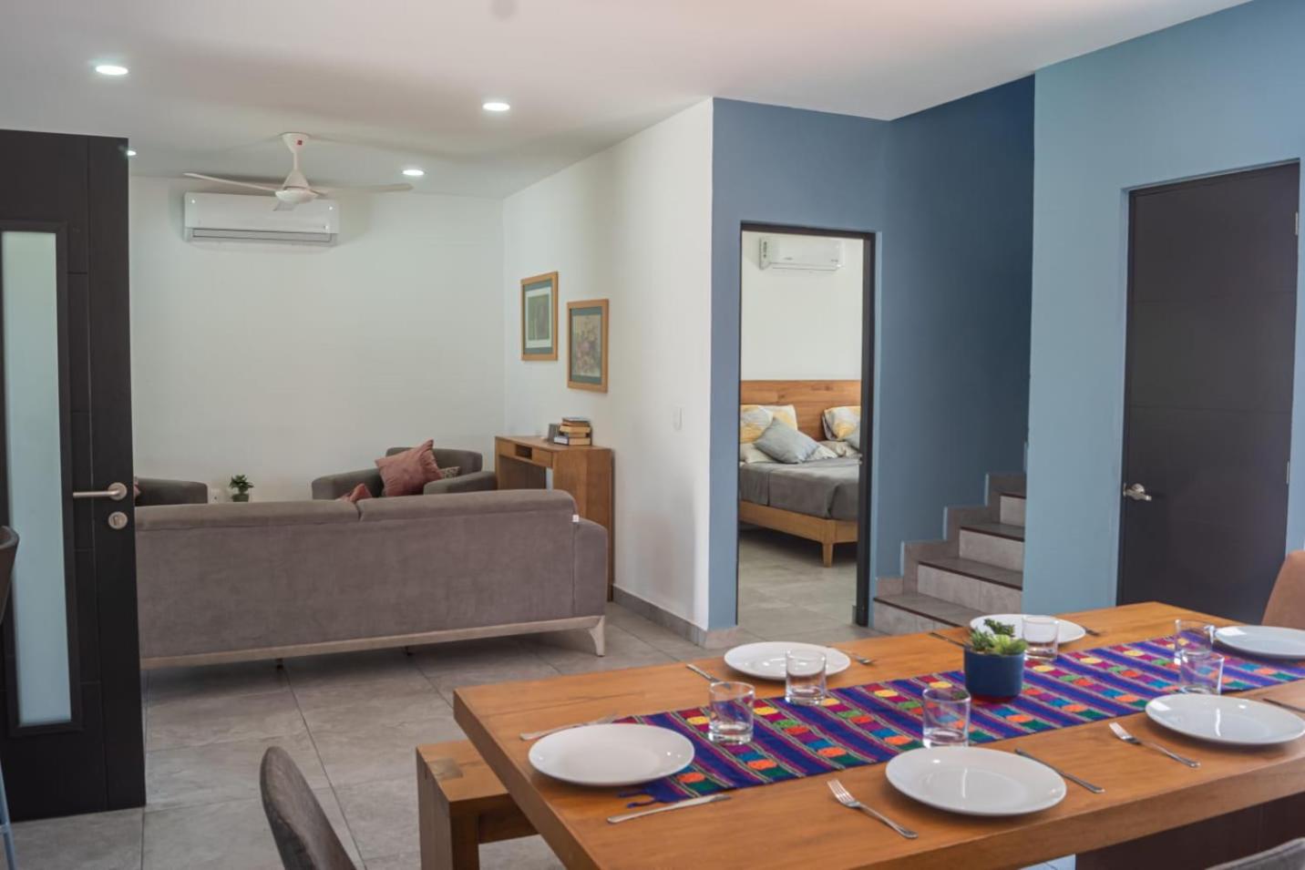 Three-Bedroom House photo 2