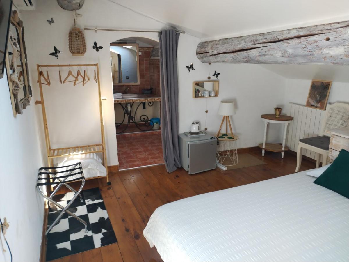 Superior Double Room with Private Bathroom photo 3