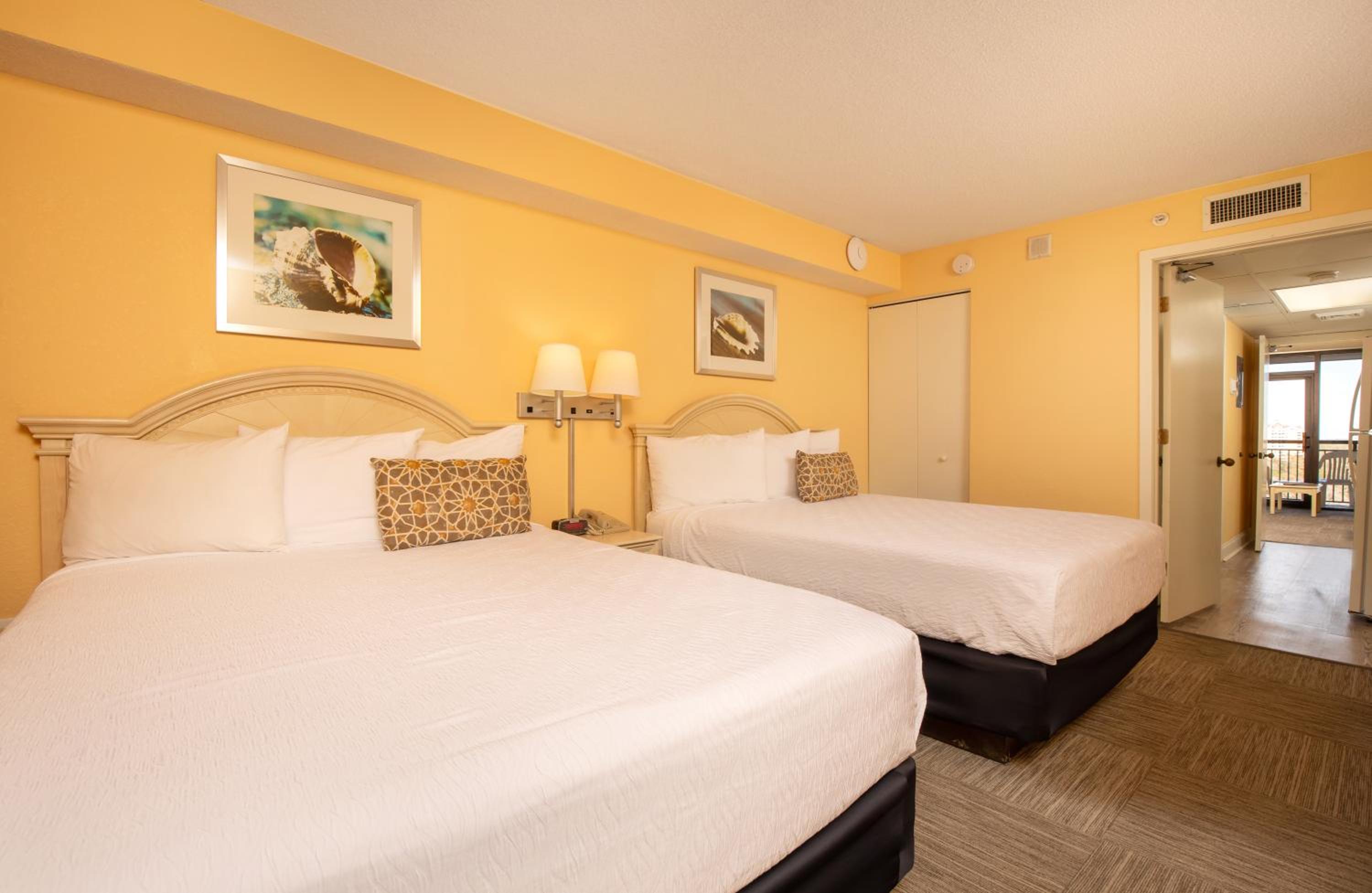 Deluxe One-Bedroom Suite