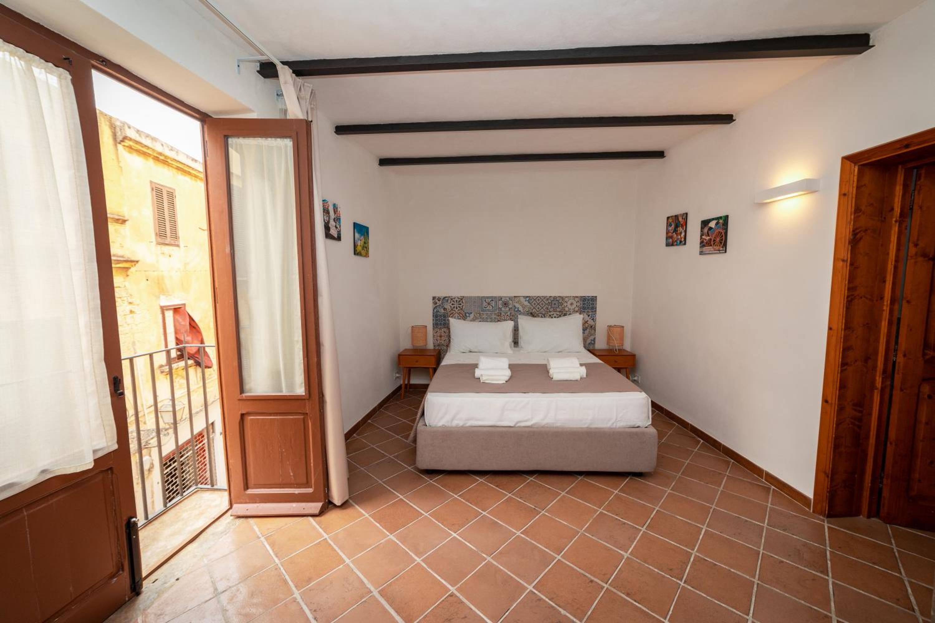 Triple Room with Private Bathroom photo 2