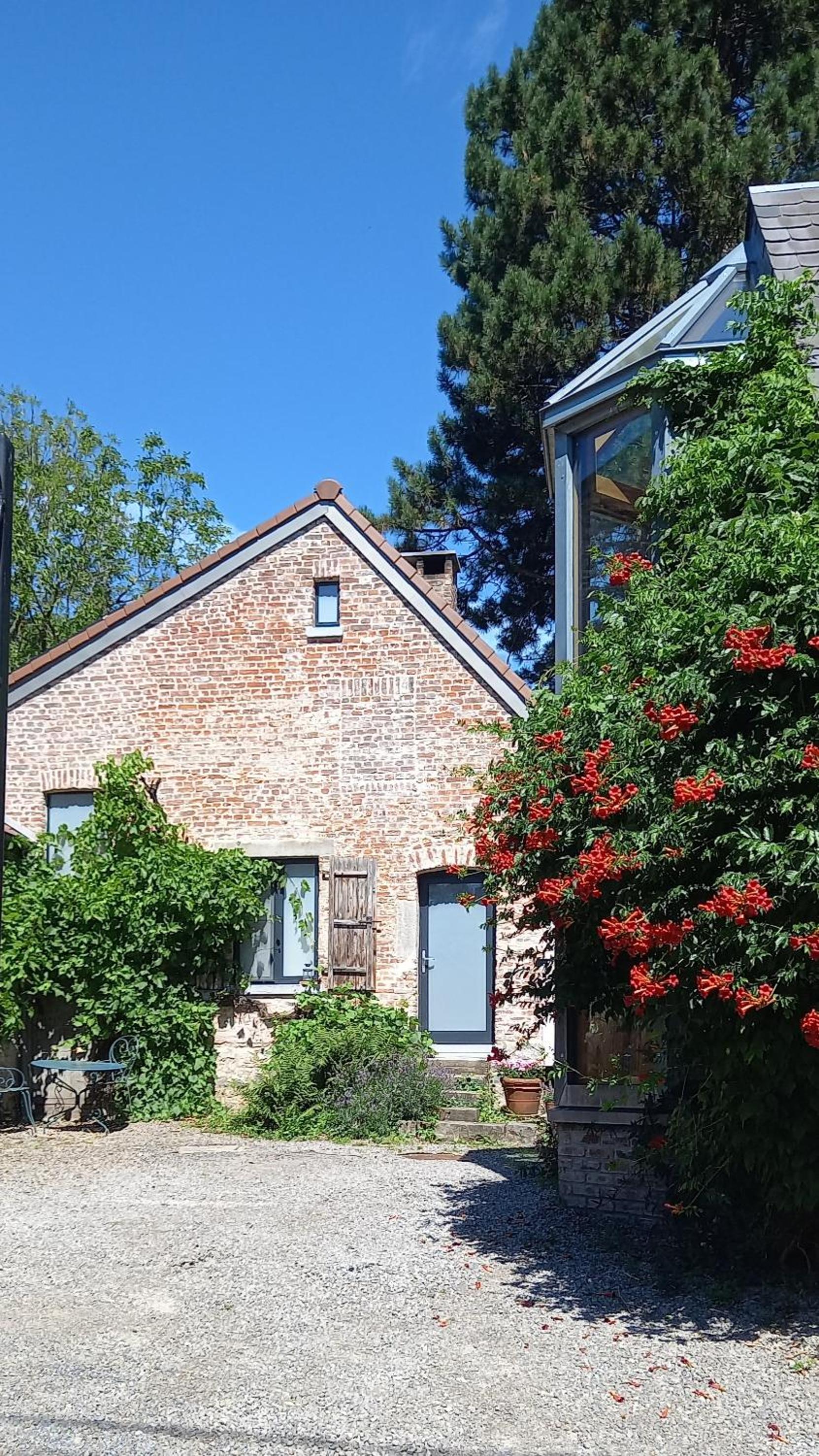 Two-Bedroom House photo 2