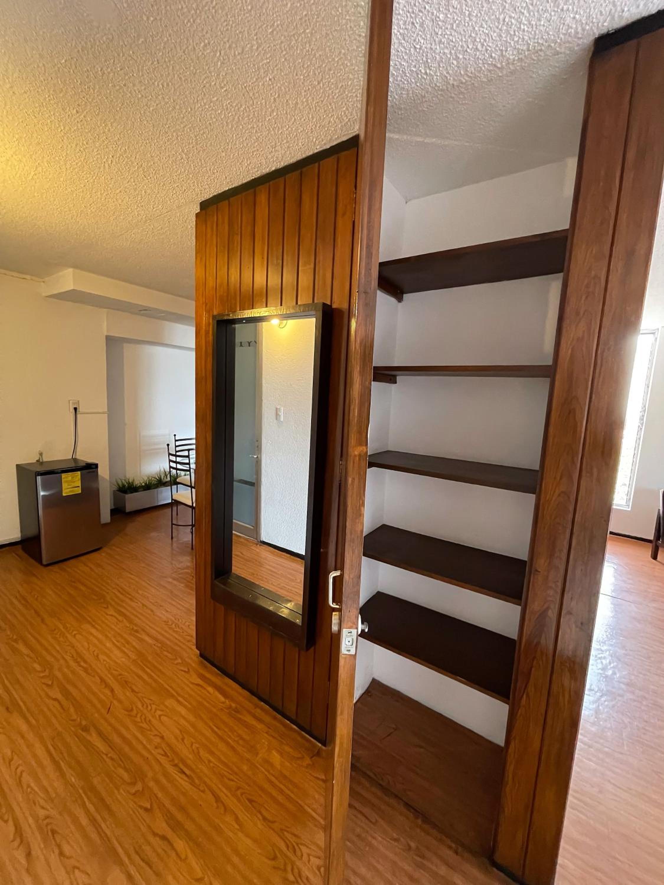 Twin Room with Balcony - Photo 3
