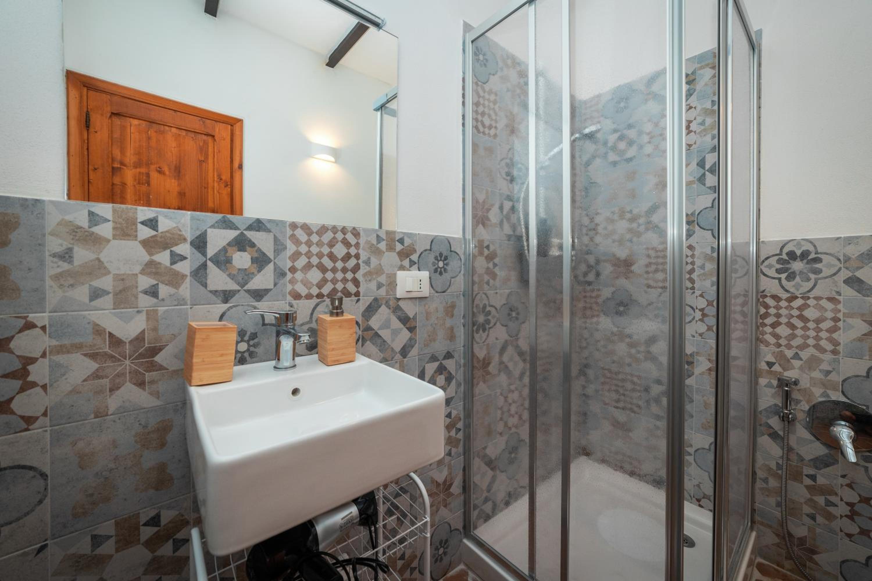 Triple Room with Private Bathroom photo 3