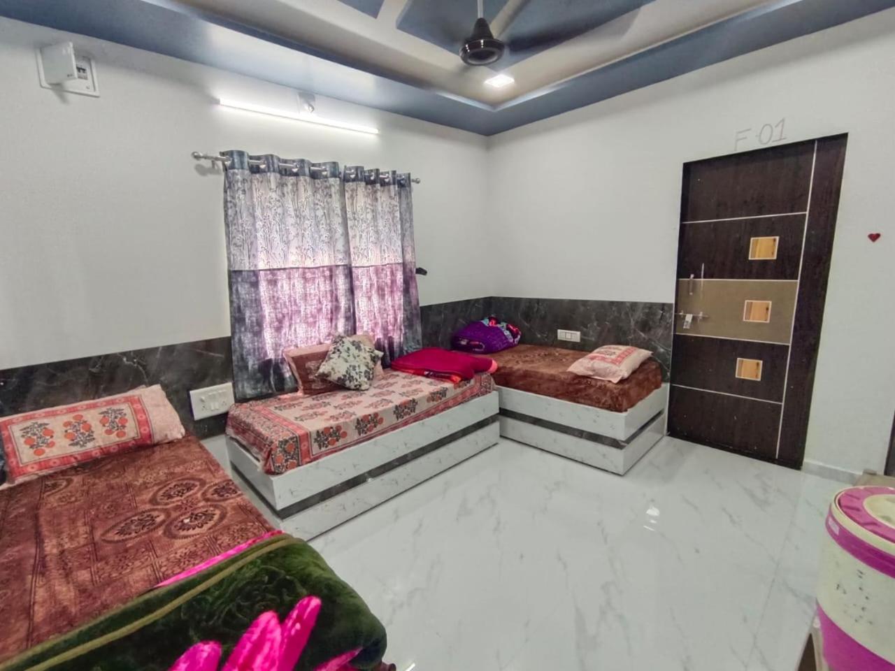 Two-Bedroom House photo 2
