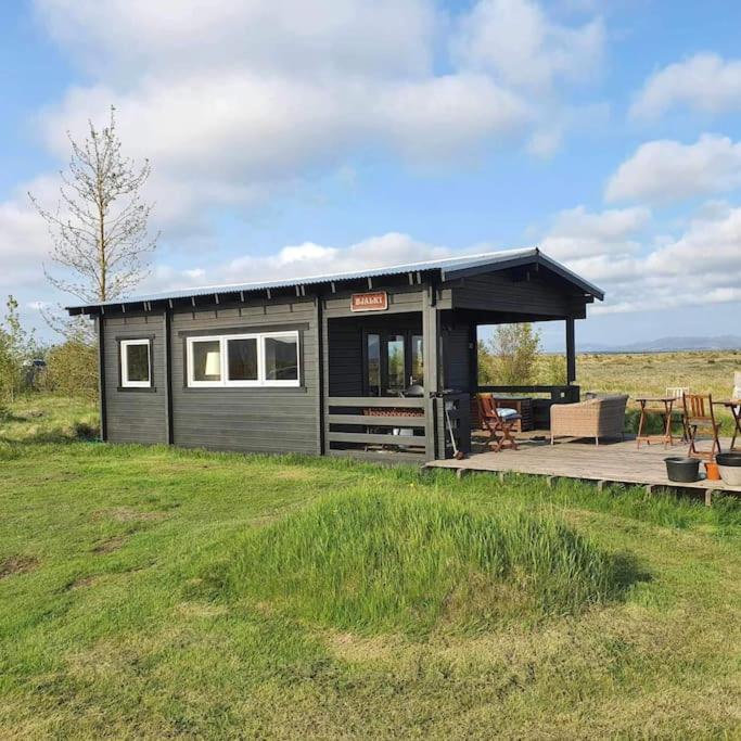 One-Bedroom House photo 1