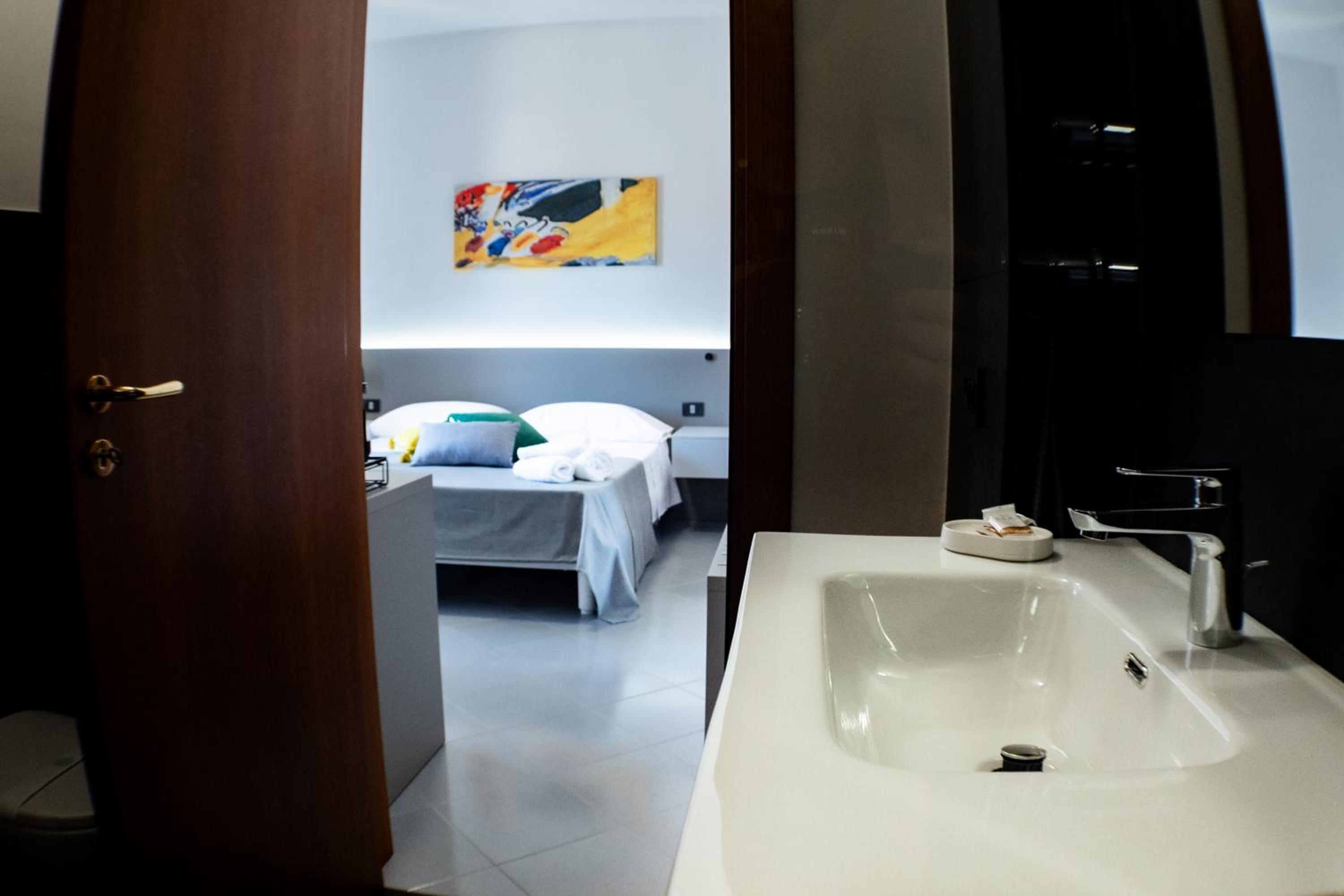 Small Double Room photo 1