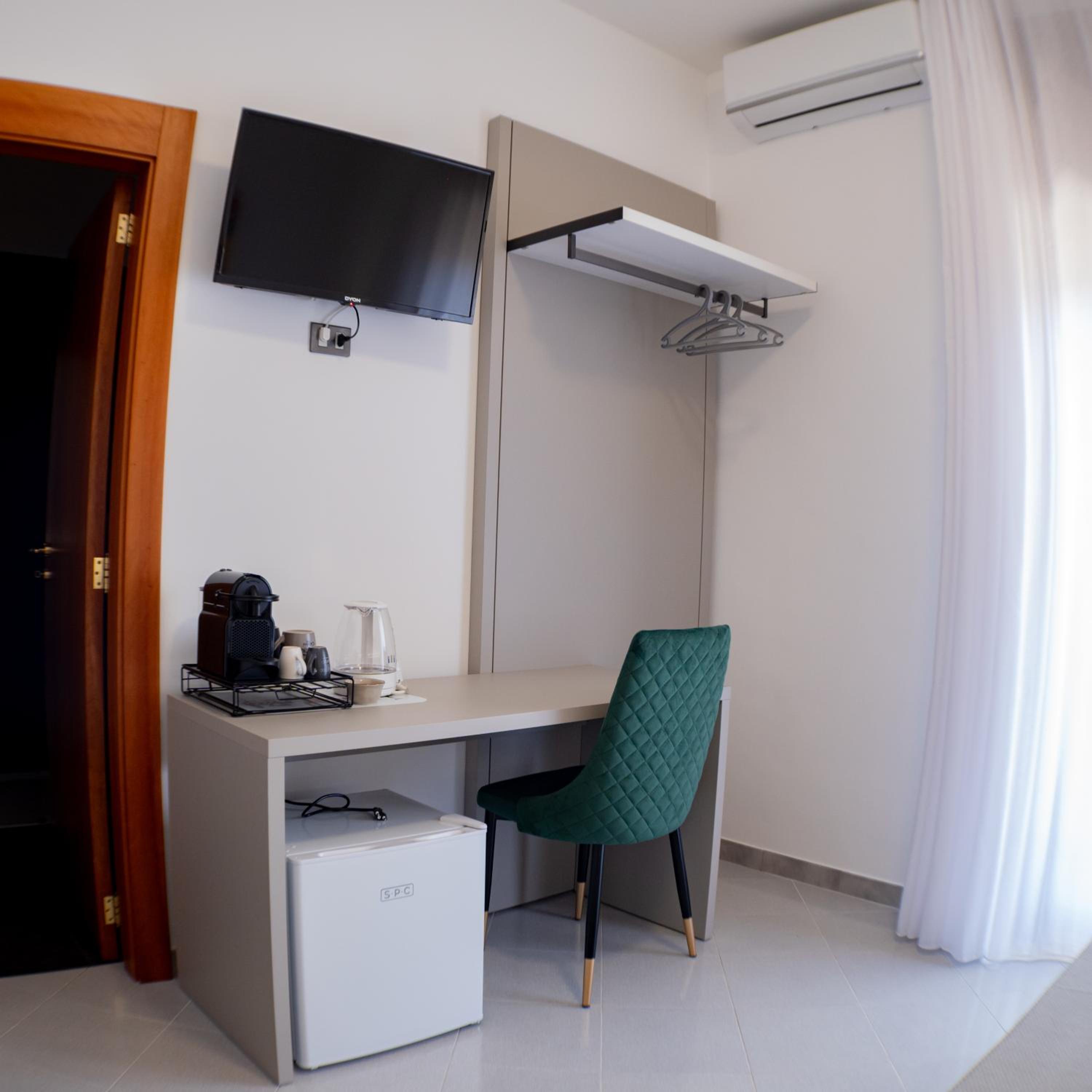 Small Double Room photo 3