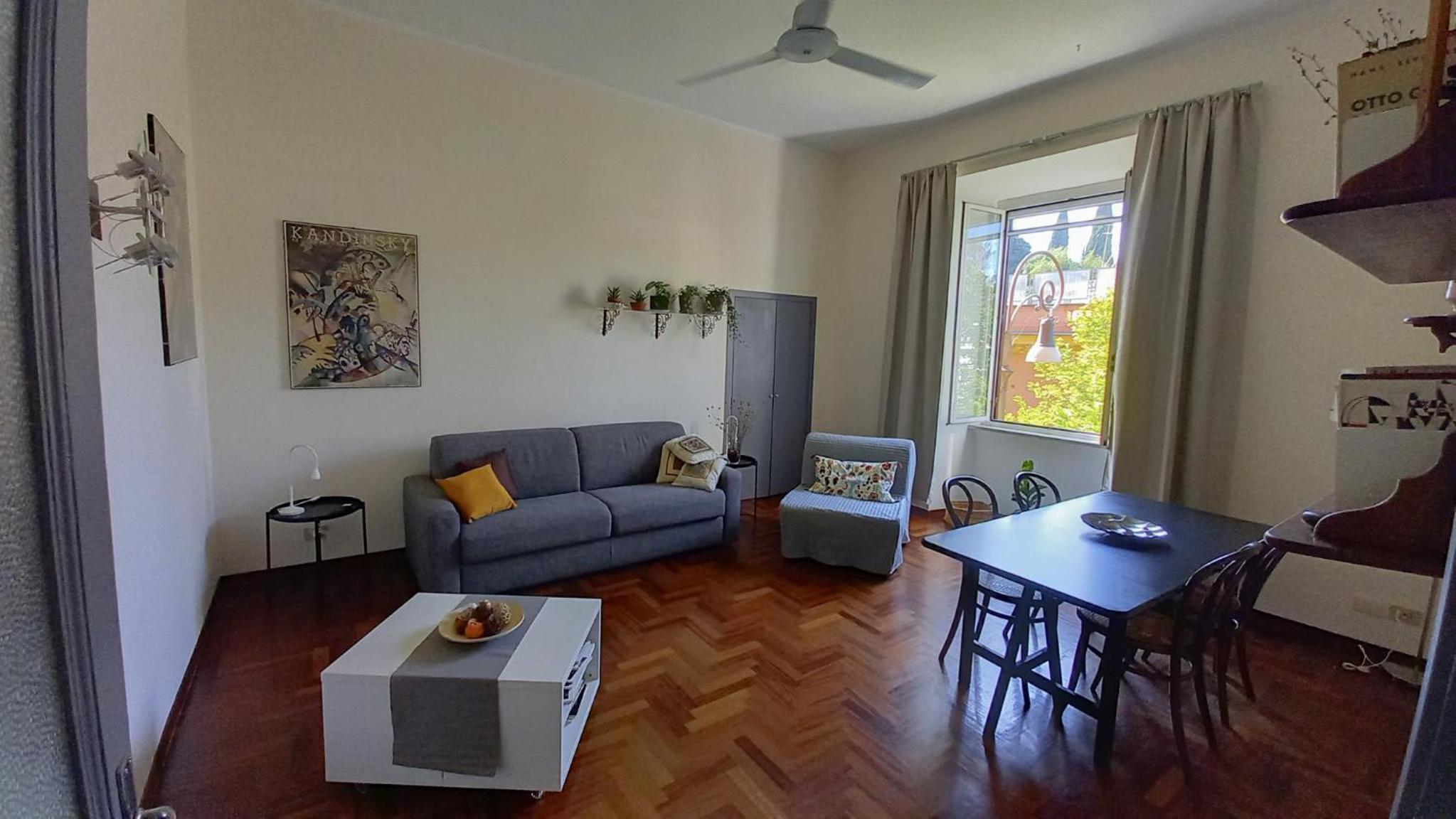 One-Bedroom Apartment