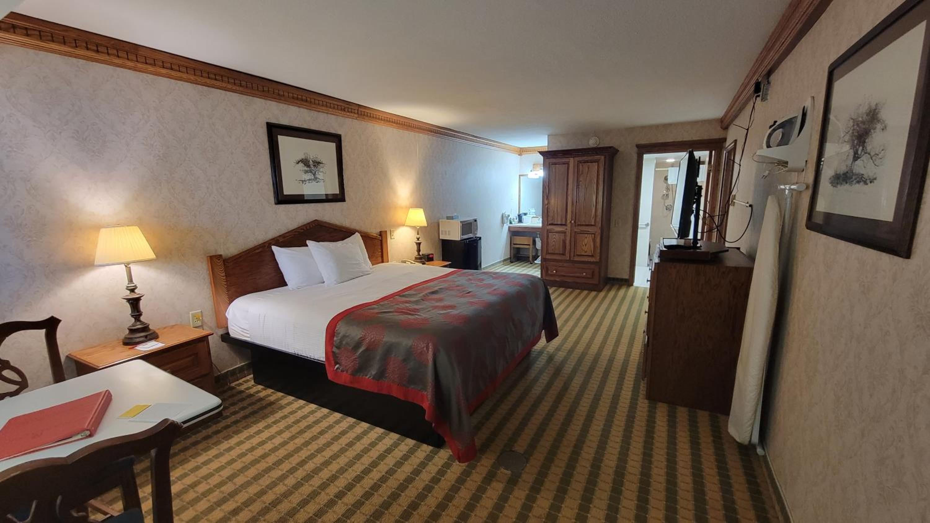 King Room - Mobility Access/Non-Smoking - Photo 1