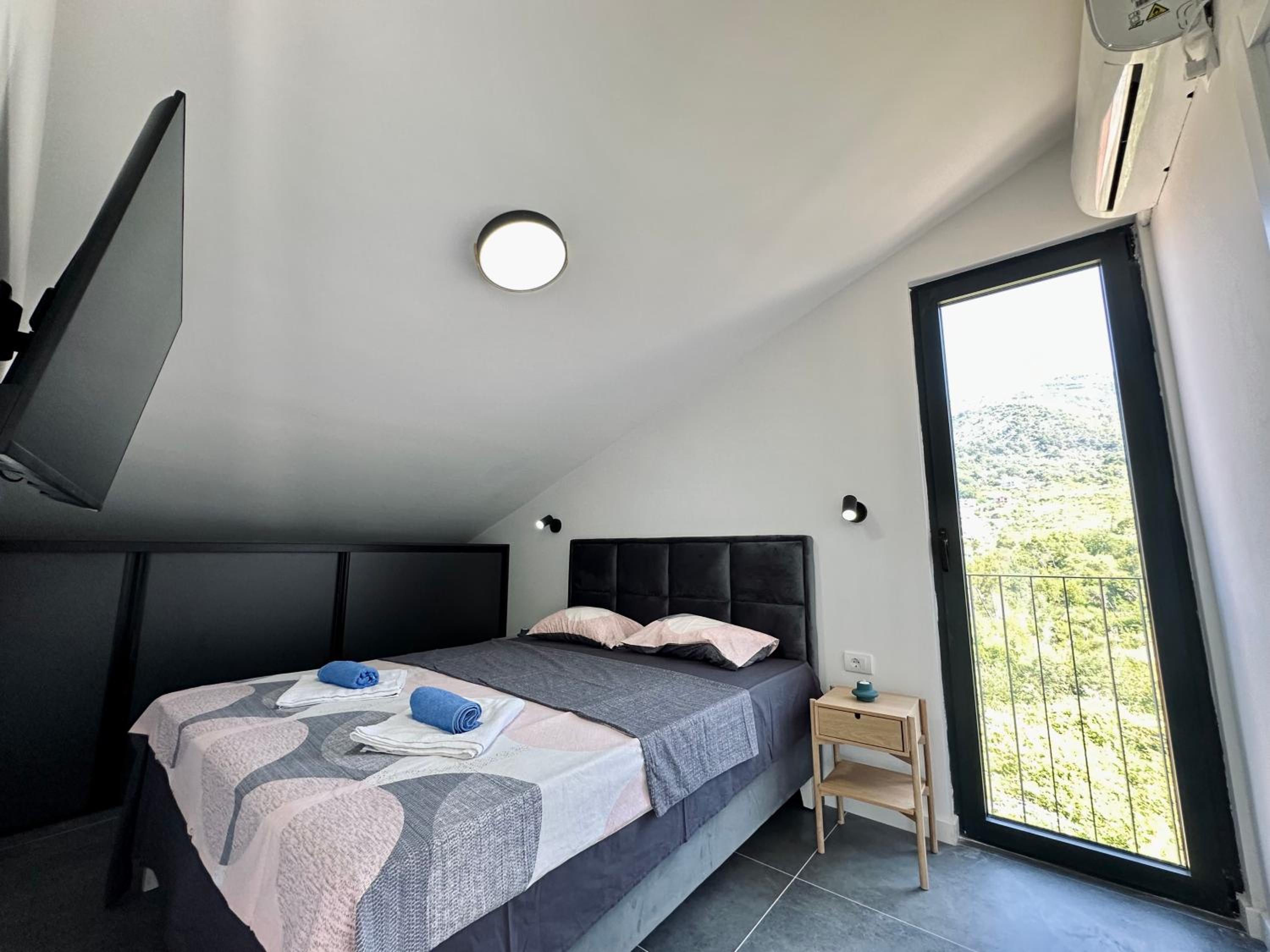 Studio with Terrace