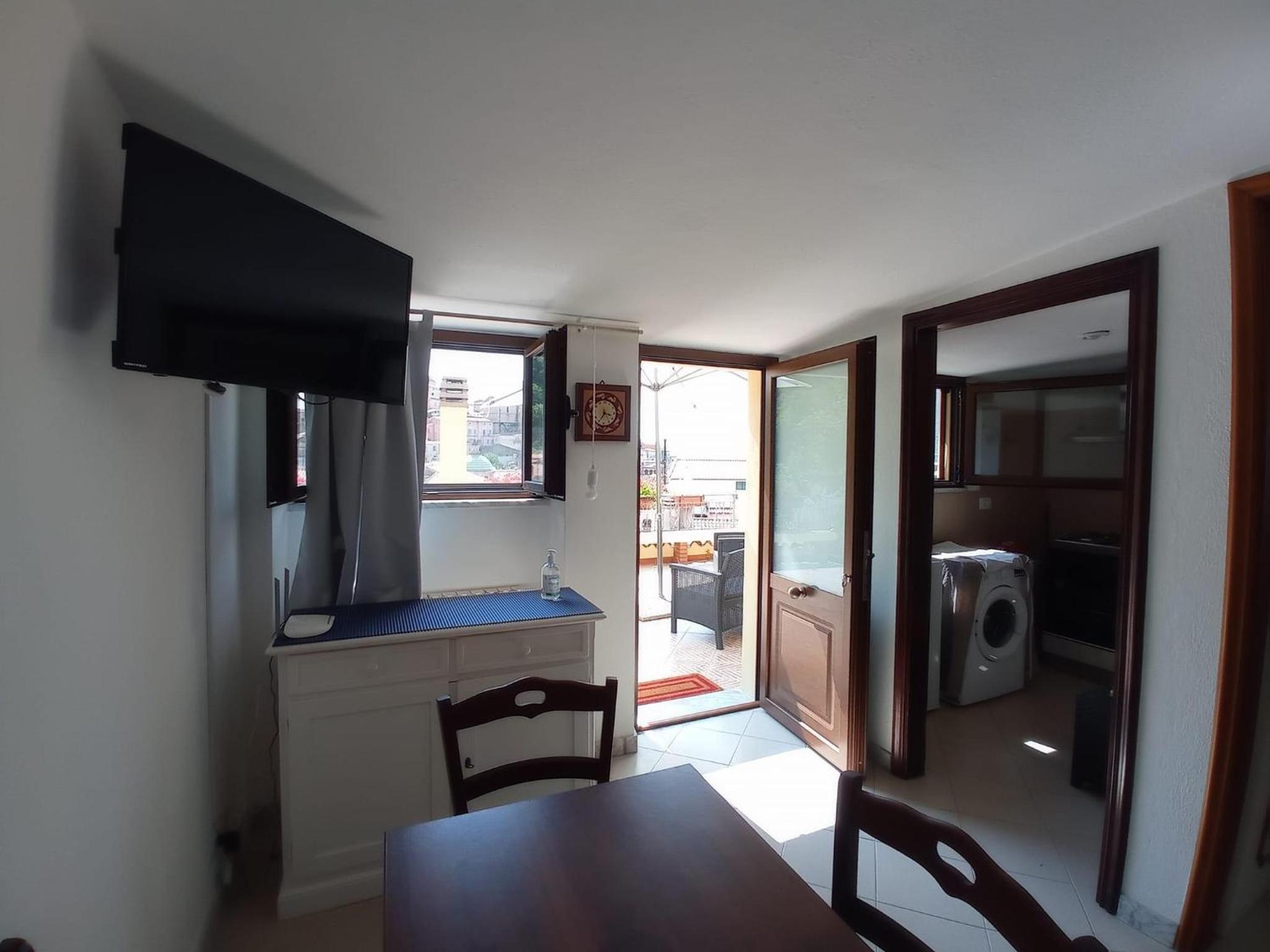 One-Bedroom House photo 1