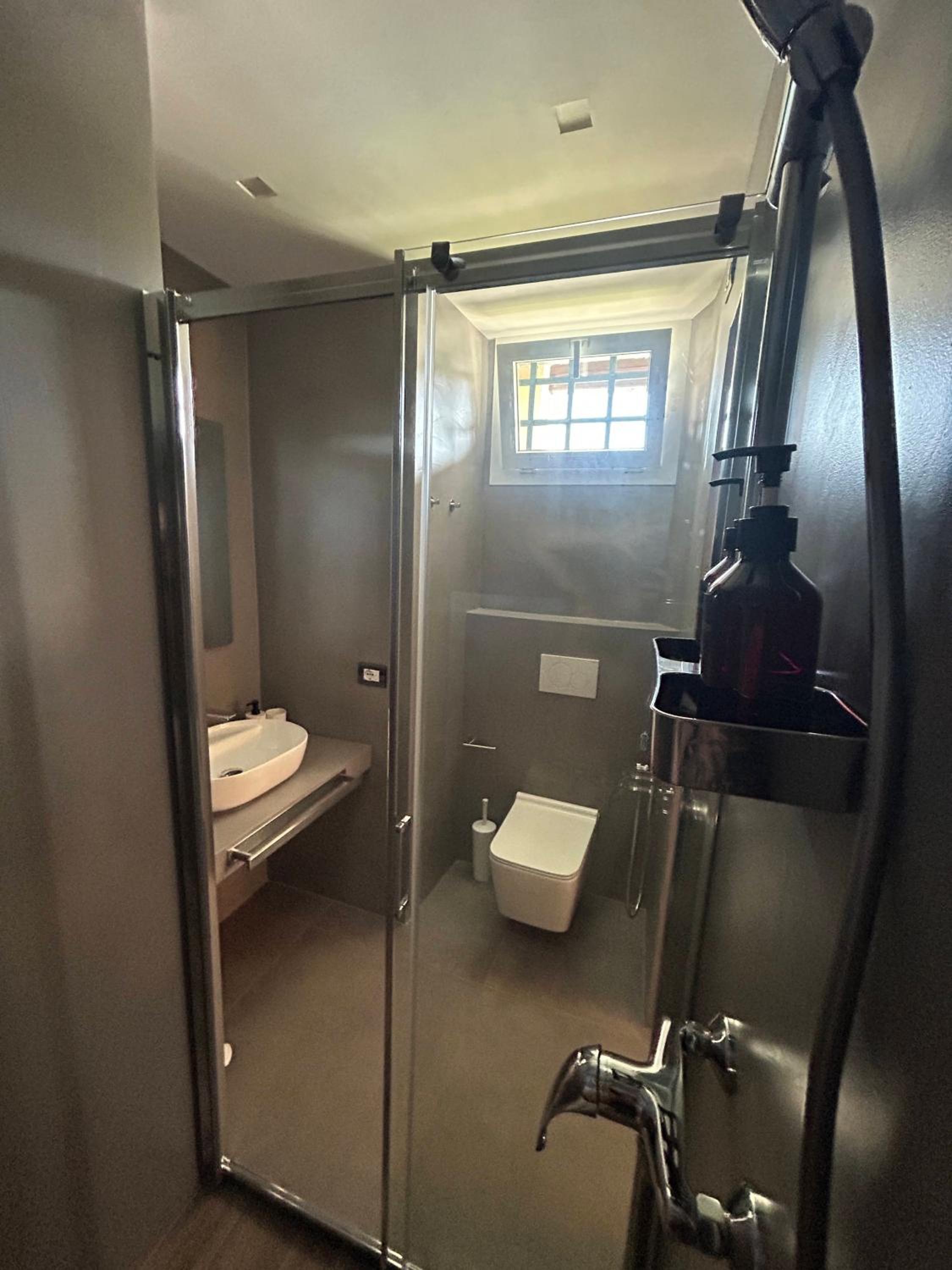 Junior Suite with Pool View photo 2