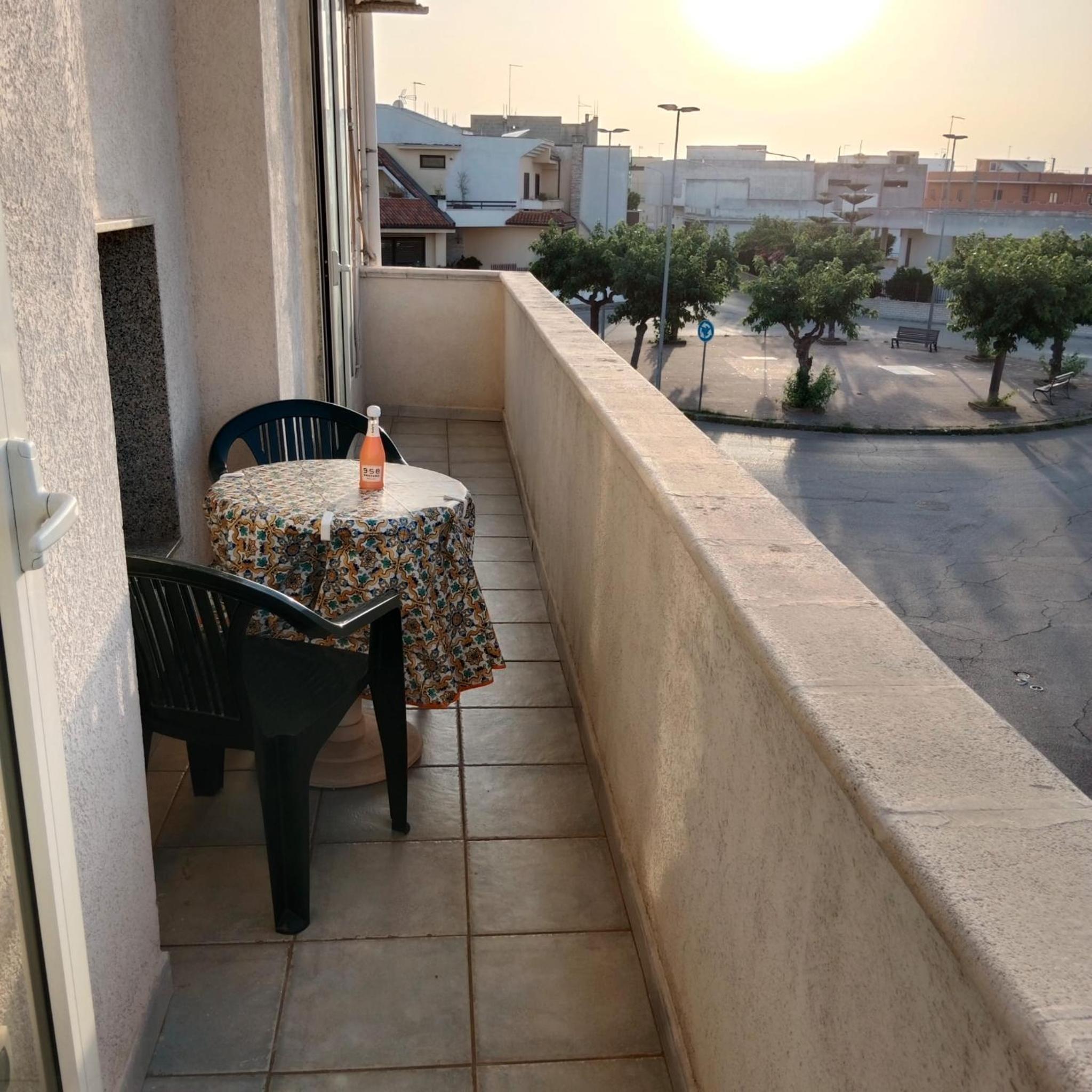 Apartment with Balcony photo 2