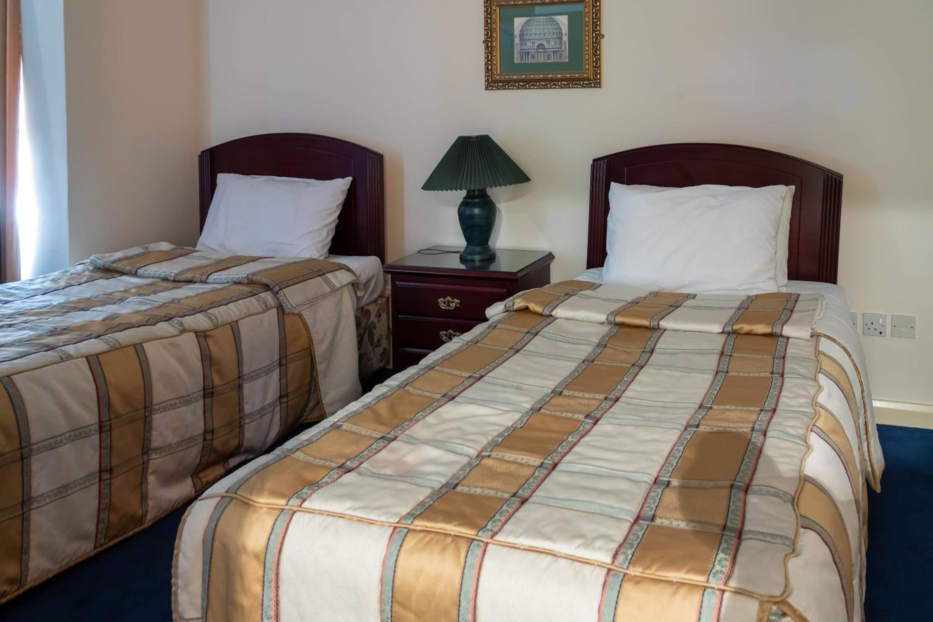 Two-Bedroom Suite - Photo 2