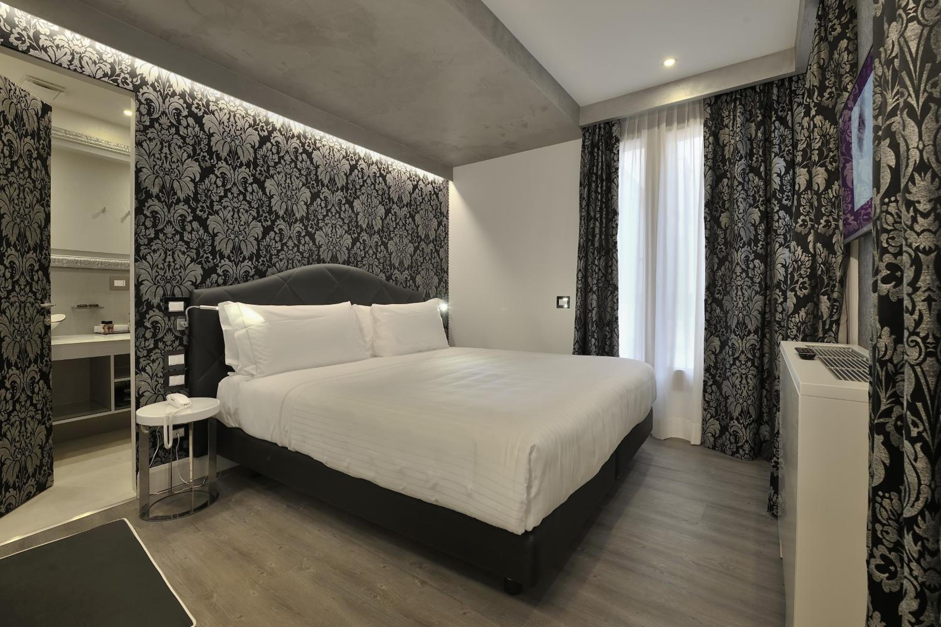 Junior Suite thumbnail 5