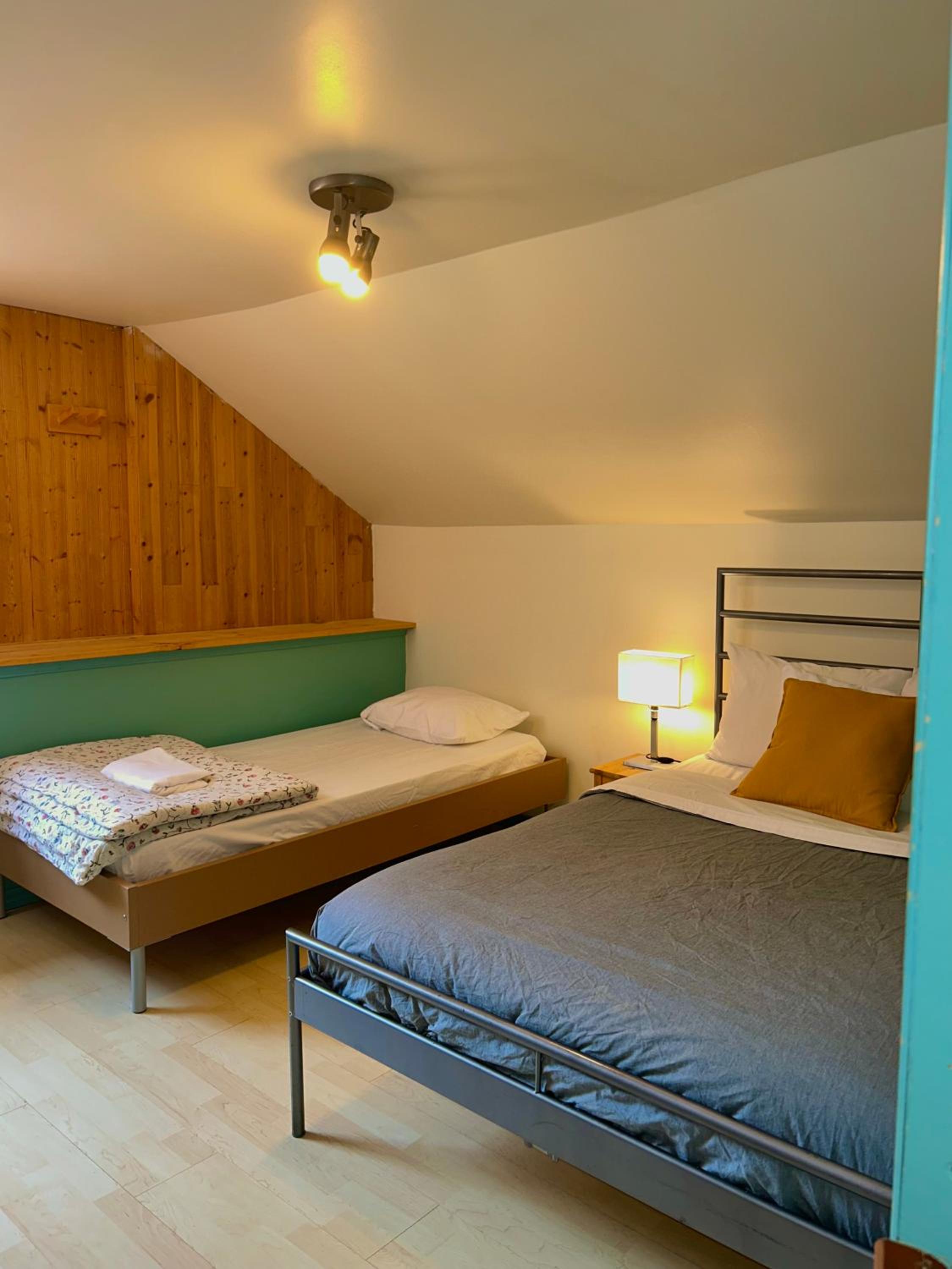 Double Room with Shared Bathroom photo 2