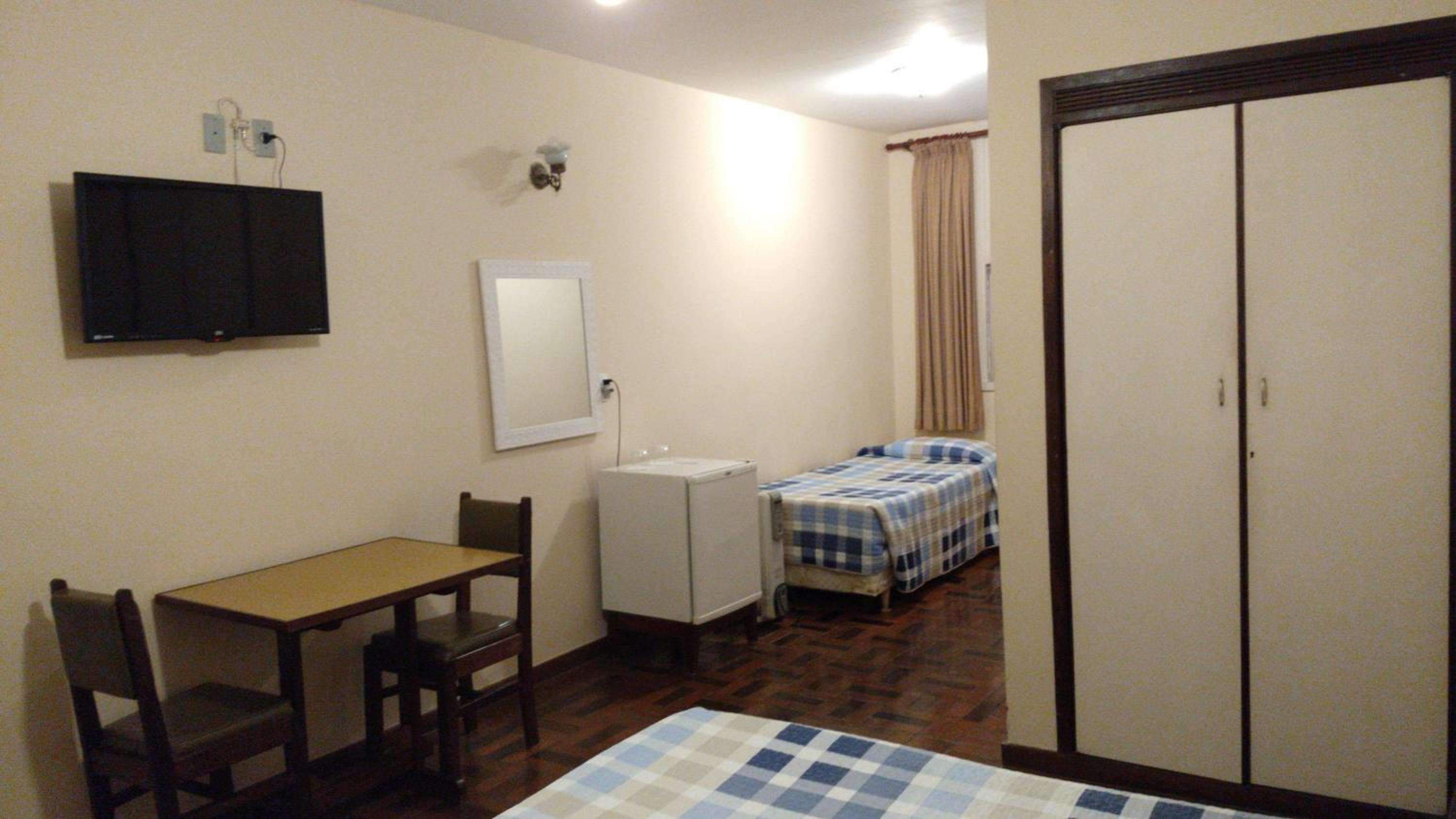 Superior Quadruple Room photo 2