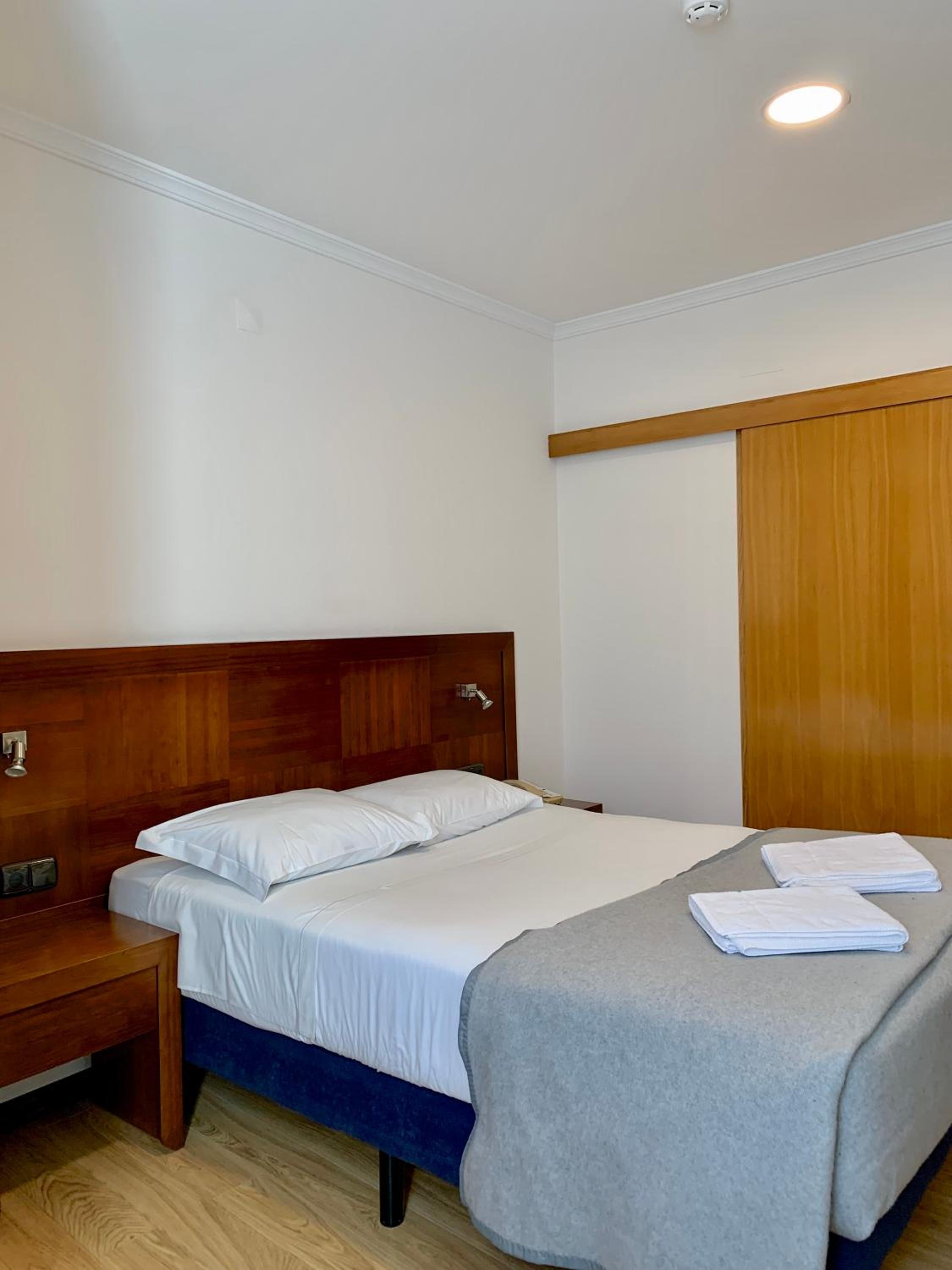 Double Room - Disability Access photo 3
